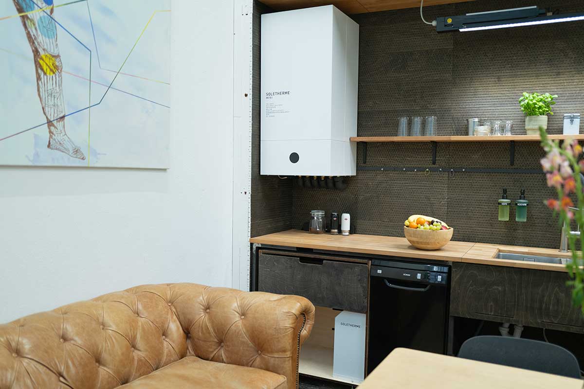 Roots Hub mit hybrider Wärmequelle  aus stiller Luftwärme und Erdwärme