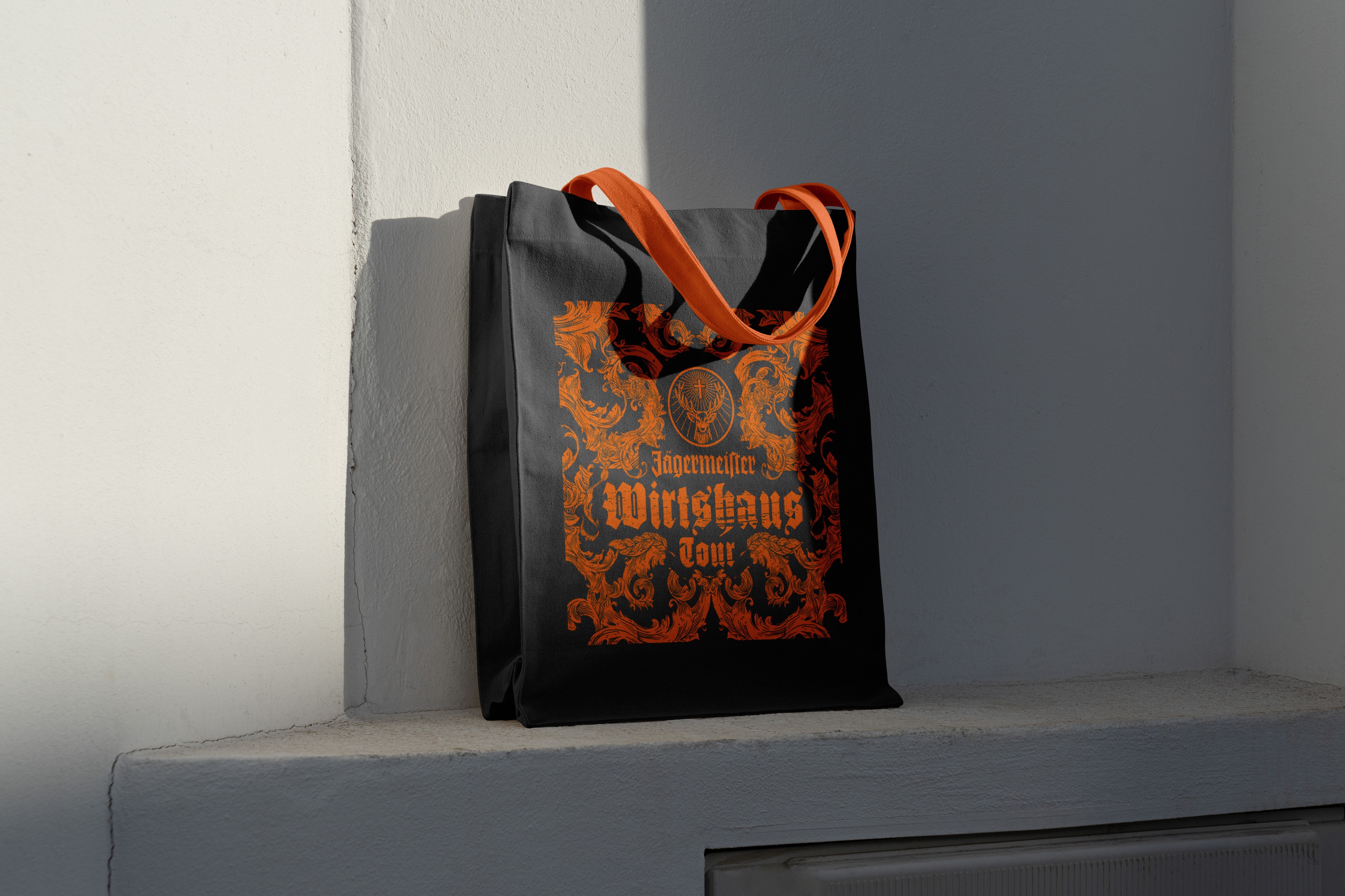 Branding-Anwendungen für die Jägermeister Wirtshaus Tour – Merchandise und Kommunikationsmittel mit wiedererkennbarem Design