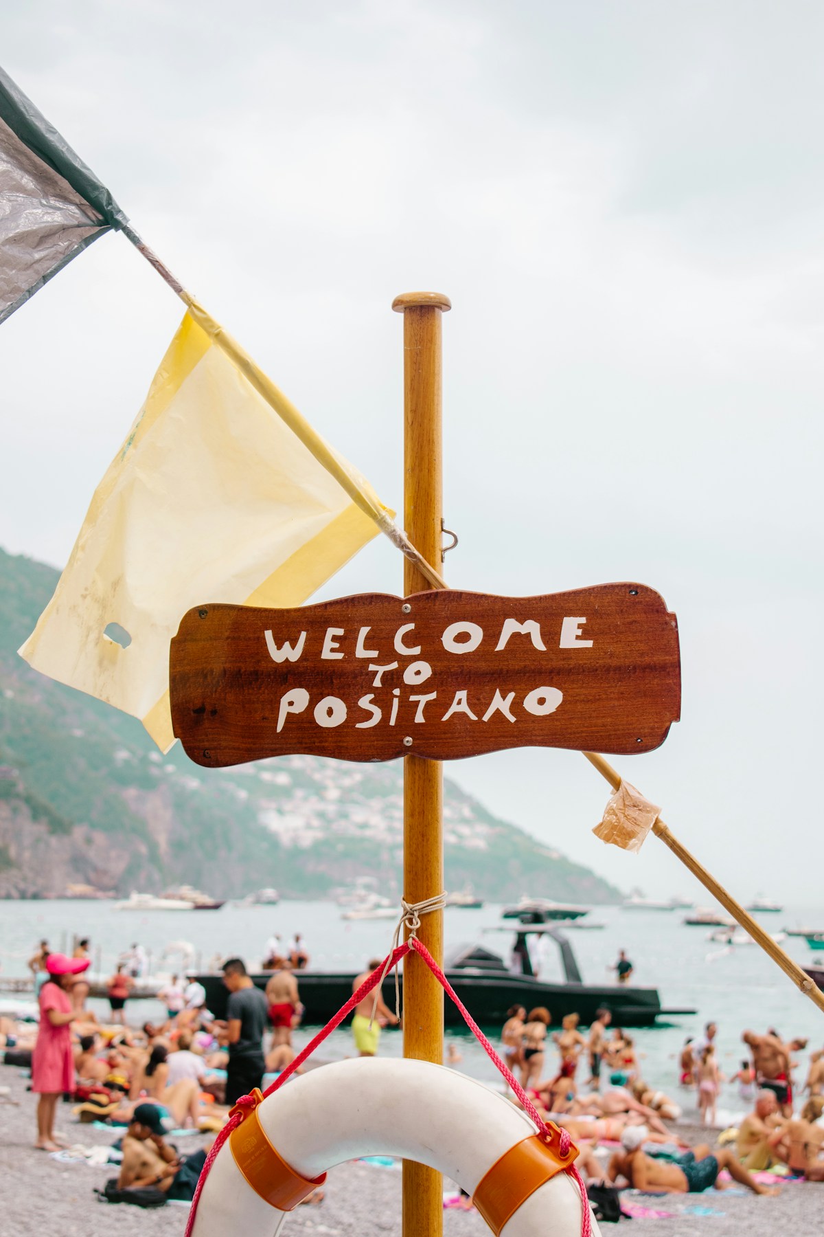 Welcome to Positano beach sign