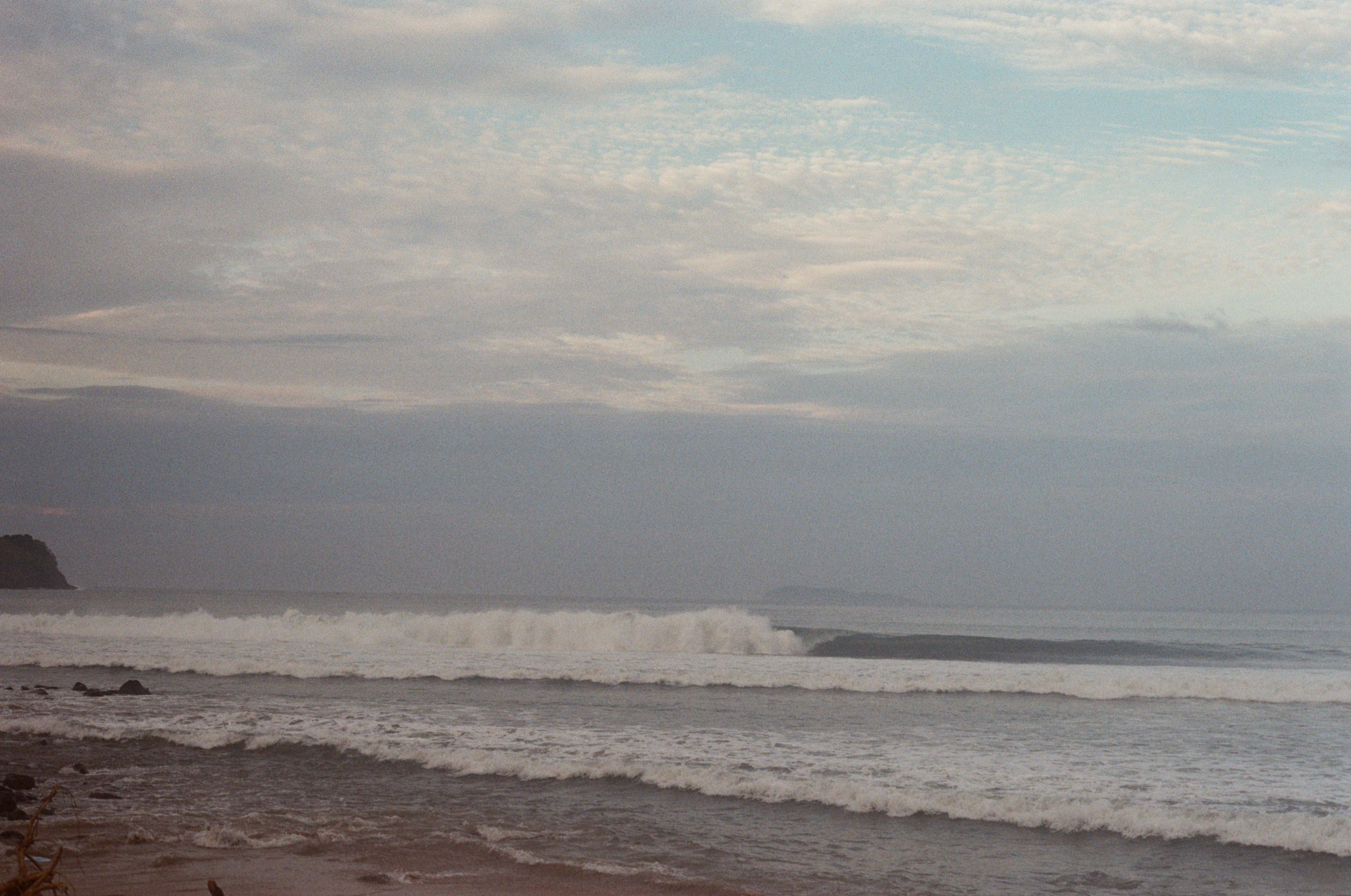 barreling dirty hippies - surf spot in West Sumbawa