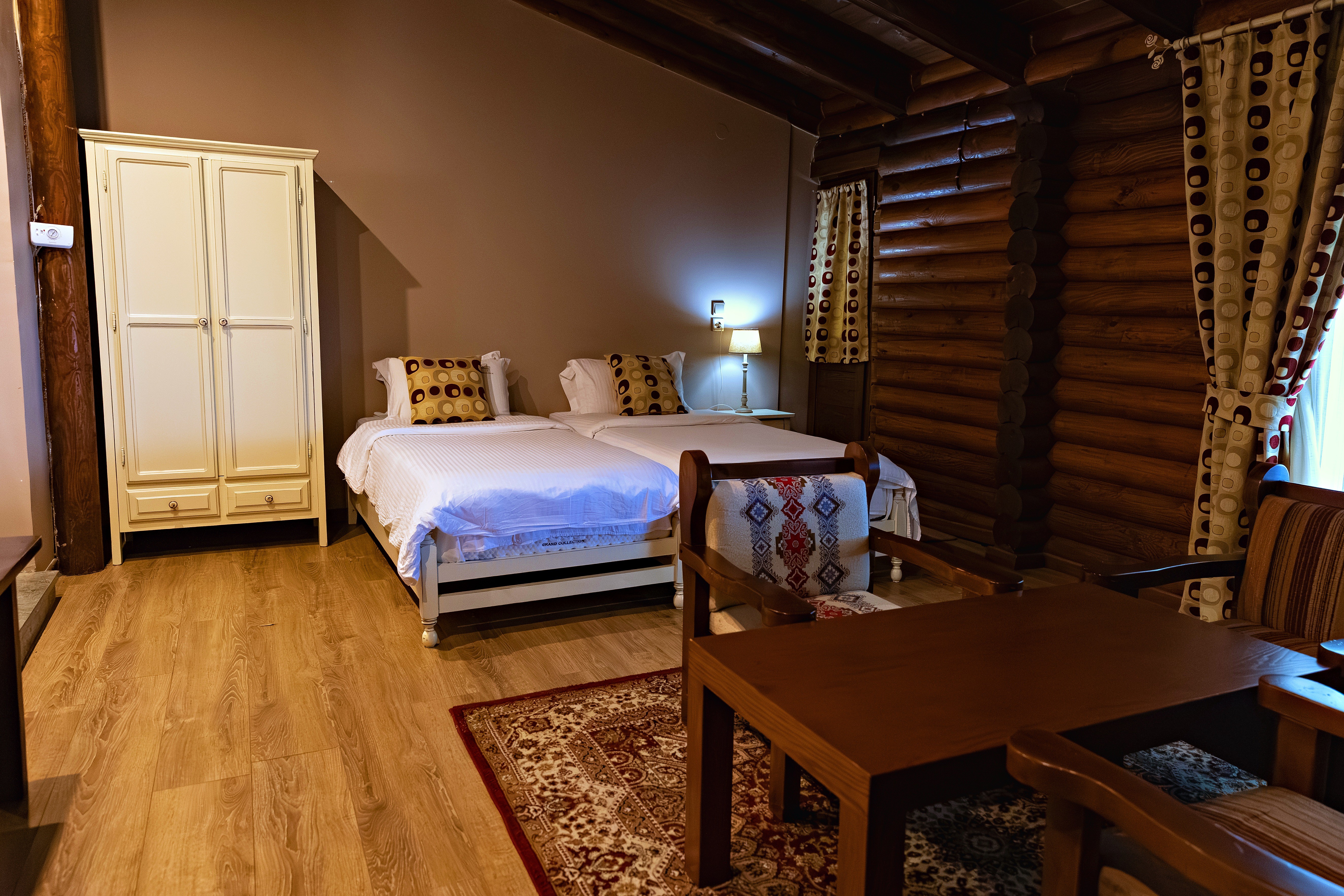 Room gallery image 3