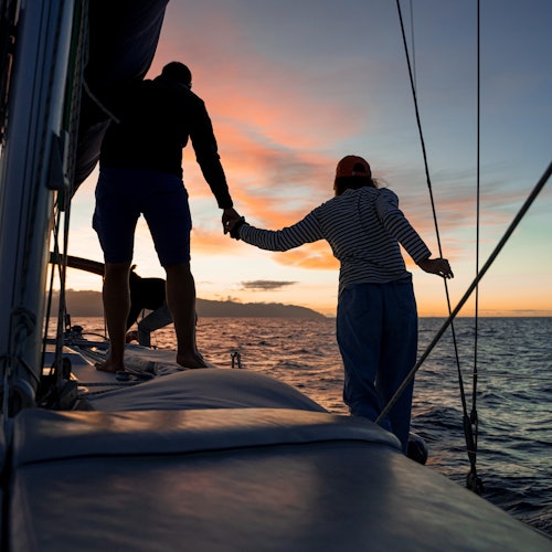 puesta de sol en el barco
