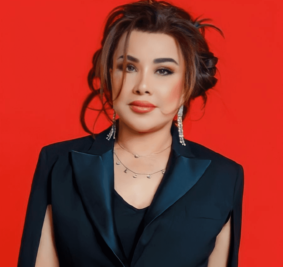 image of singer woman