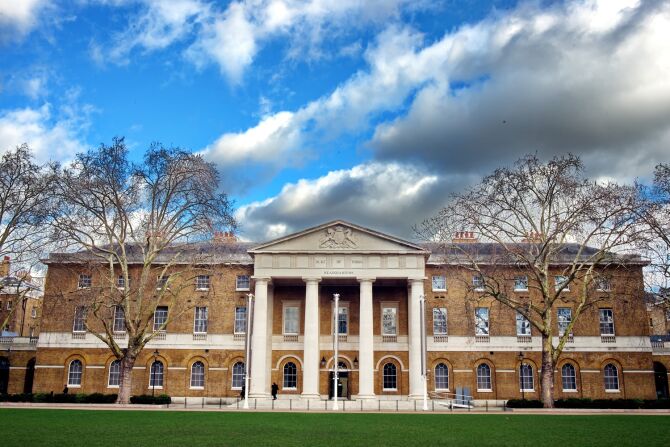 Visit the Saatchi Gallery