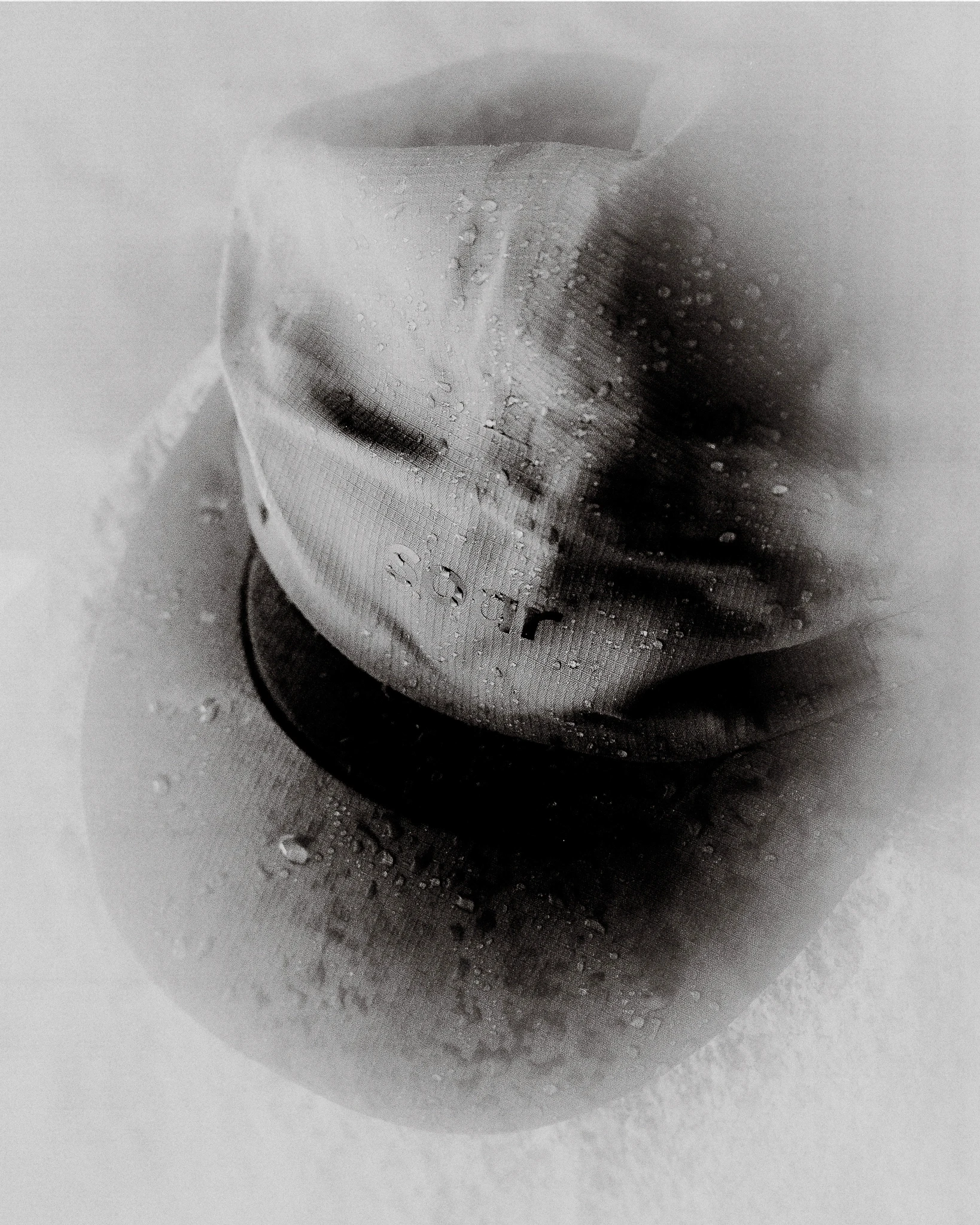 picture of a running cap.