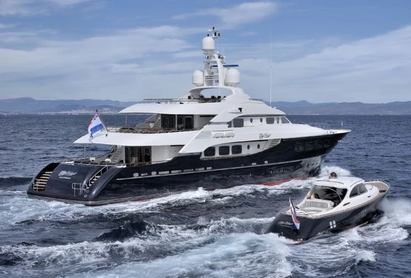 45m Hakvoort Trust Fund