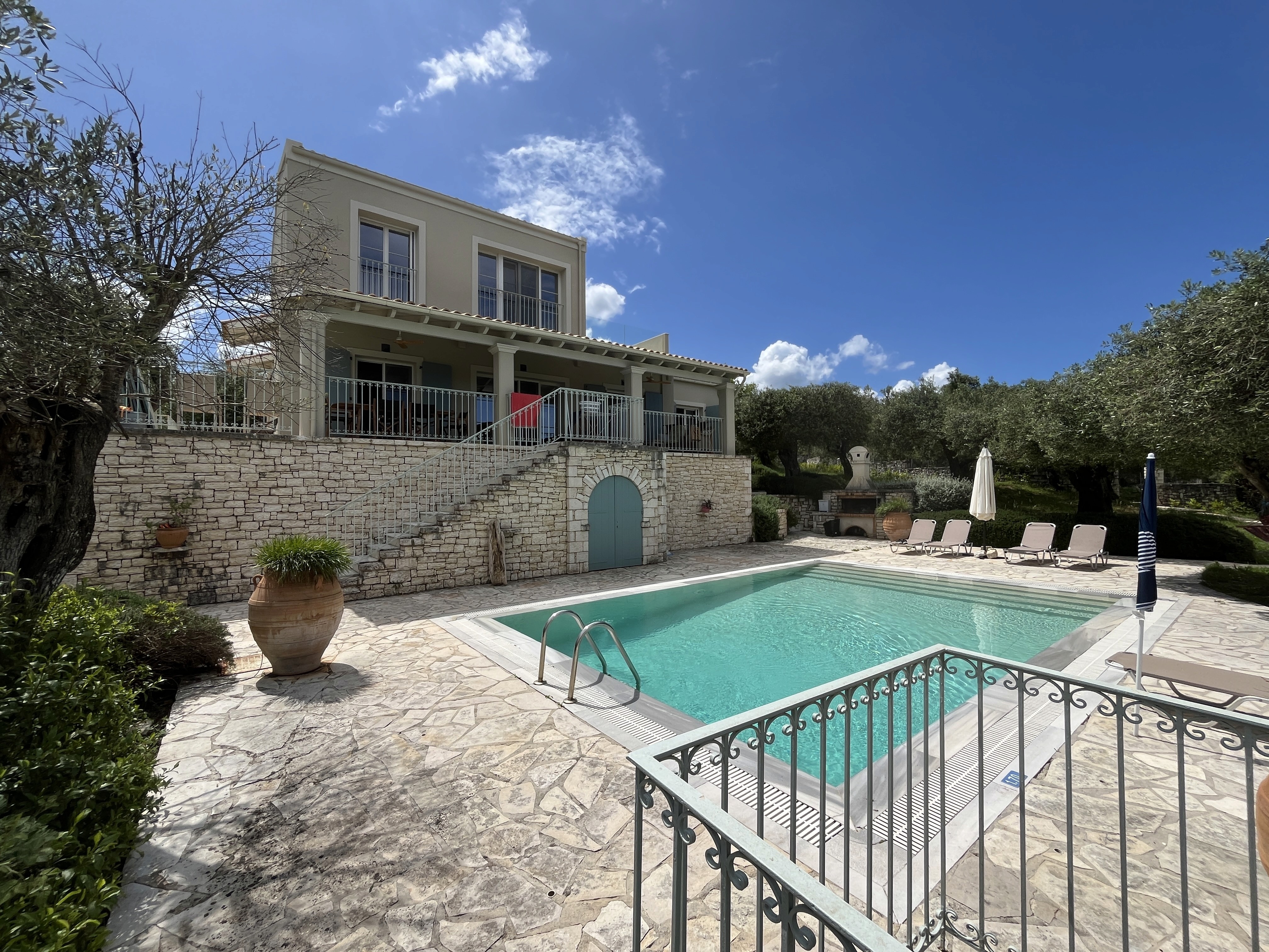 House beside a swimming pool