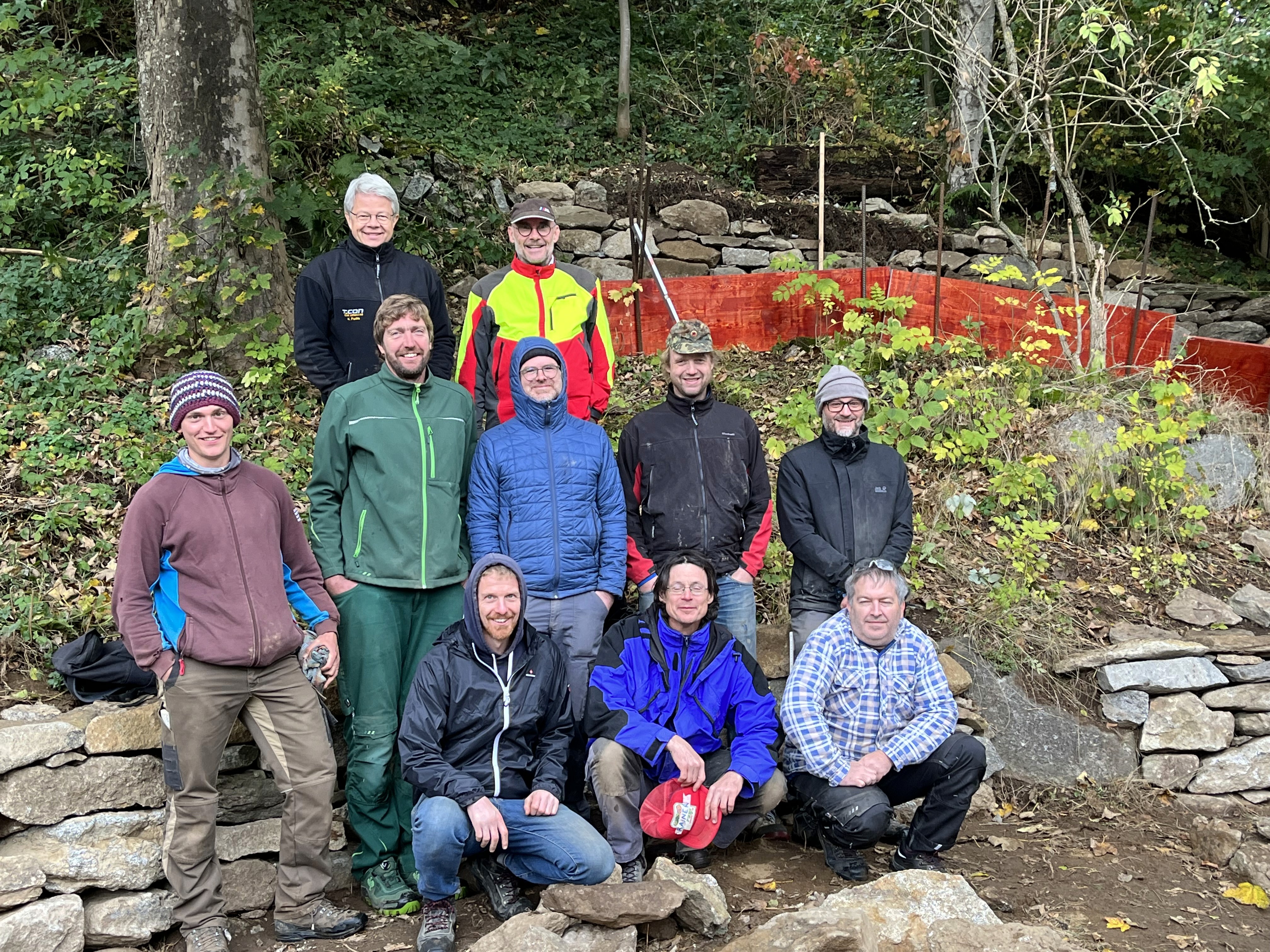 Erster Trockenmauerkurs mit Rainer Vogler in Deutschland
