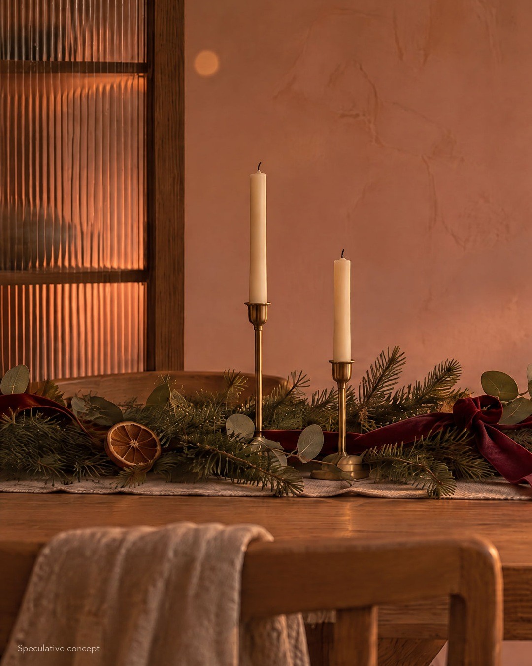 Christmas table, first panel: the beginning of the candlelit scene.