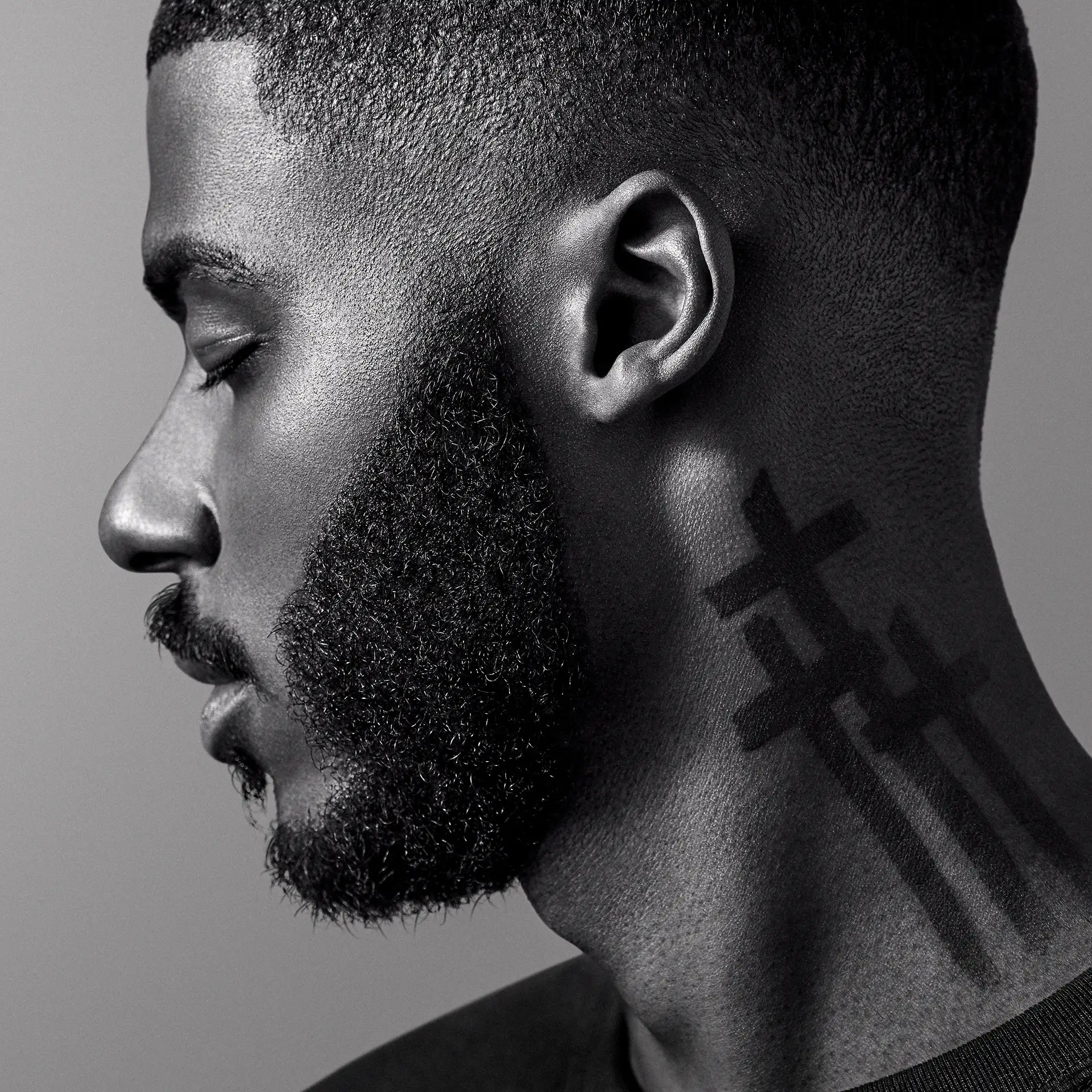 Seymour_Studio_Bevel_Cosmetics_16