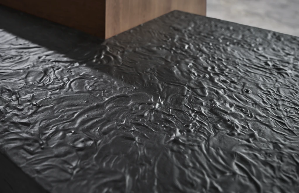 Exclusive coffe table details