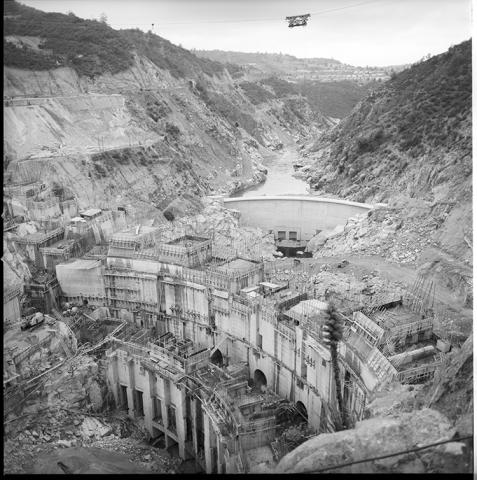 Construcción represa Rapel.