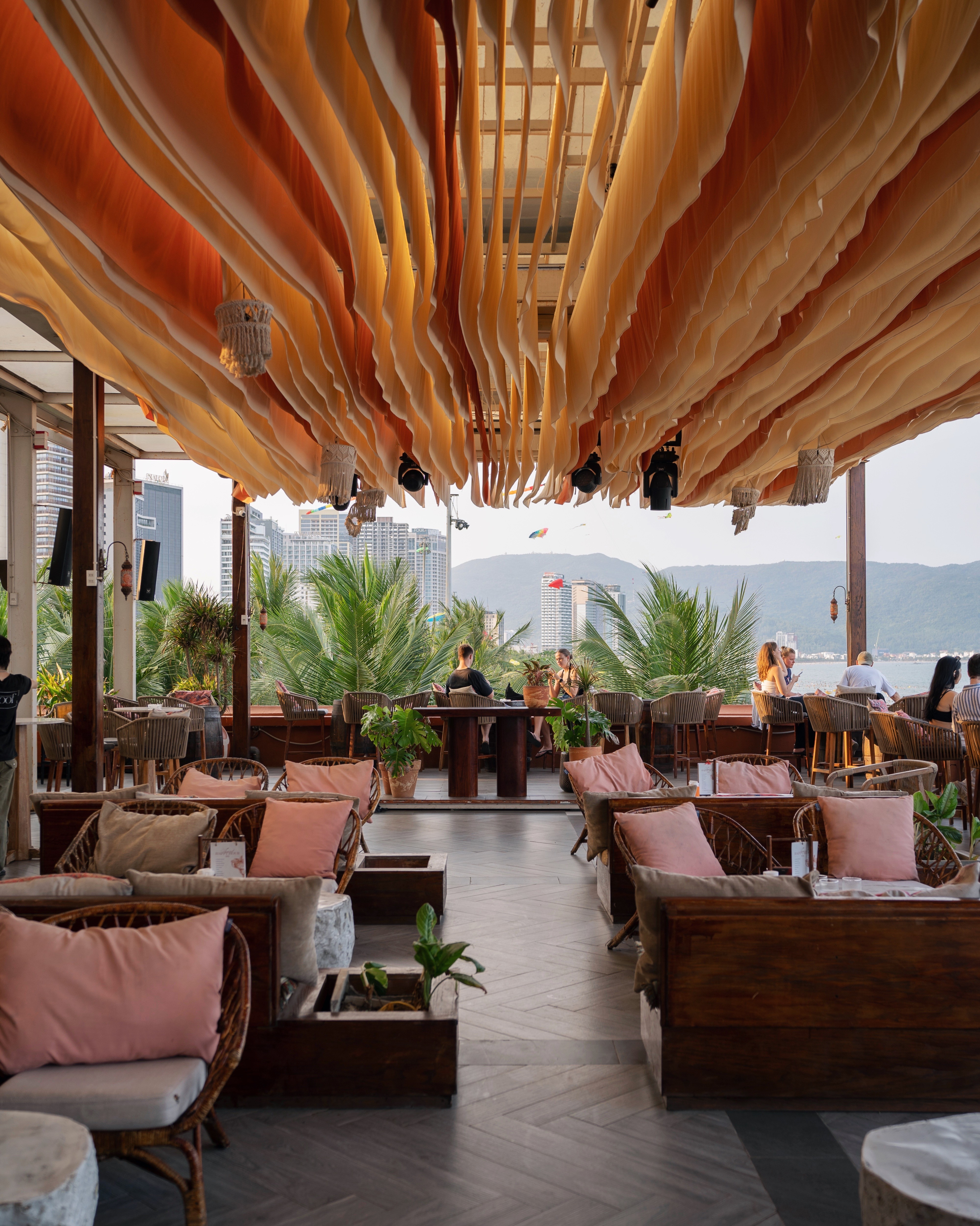 Live DJ night at The Roof Da Nang club — beachfront dancefloor