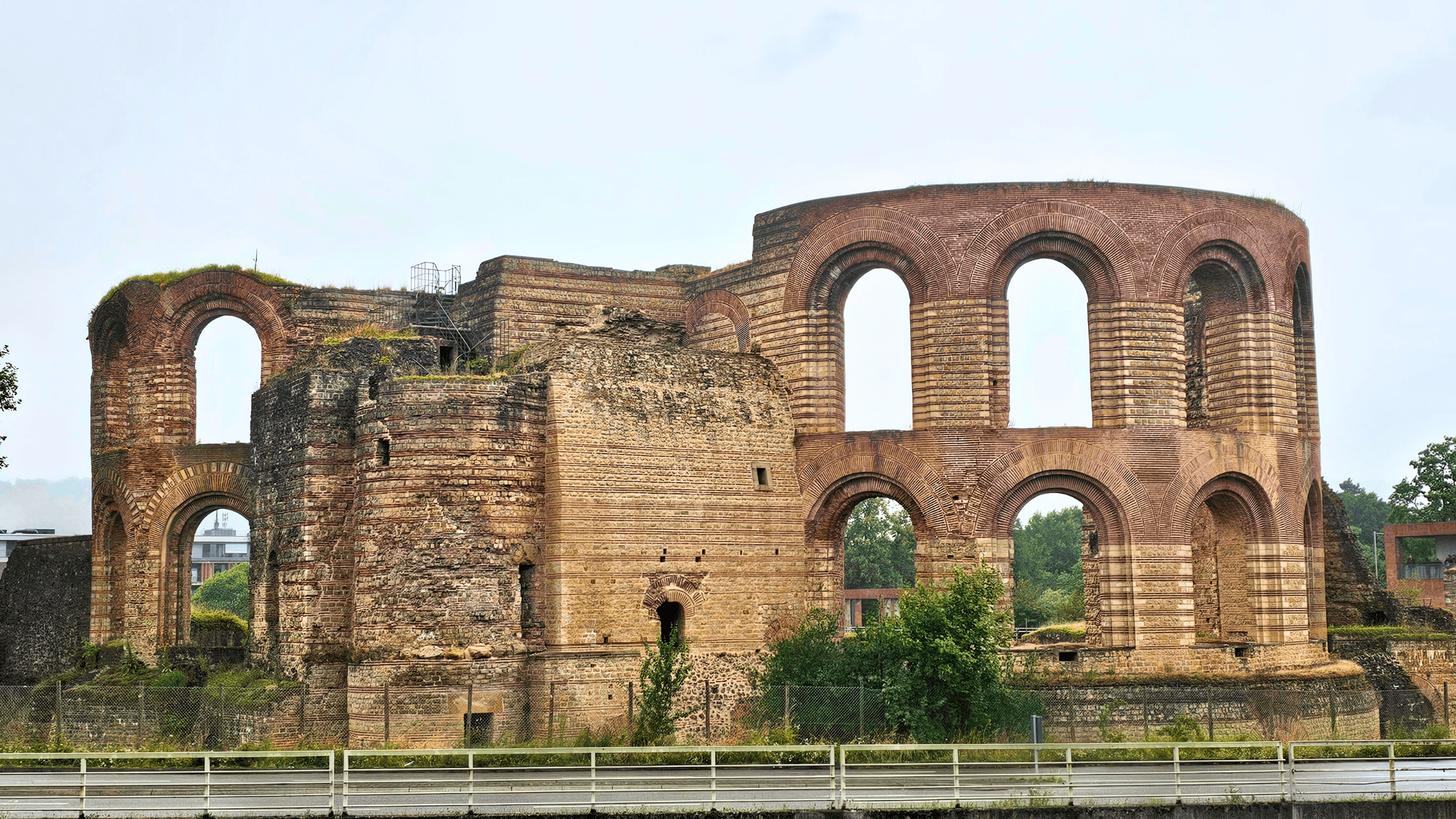 Trier Imperial Baths (Kaiserthermen) - luxury in Roman style