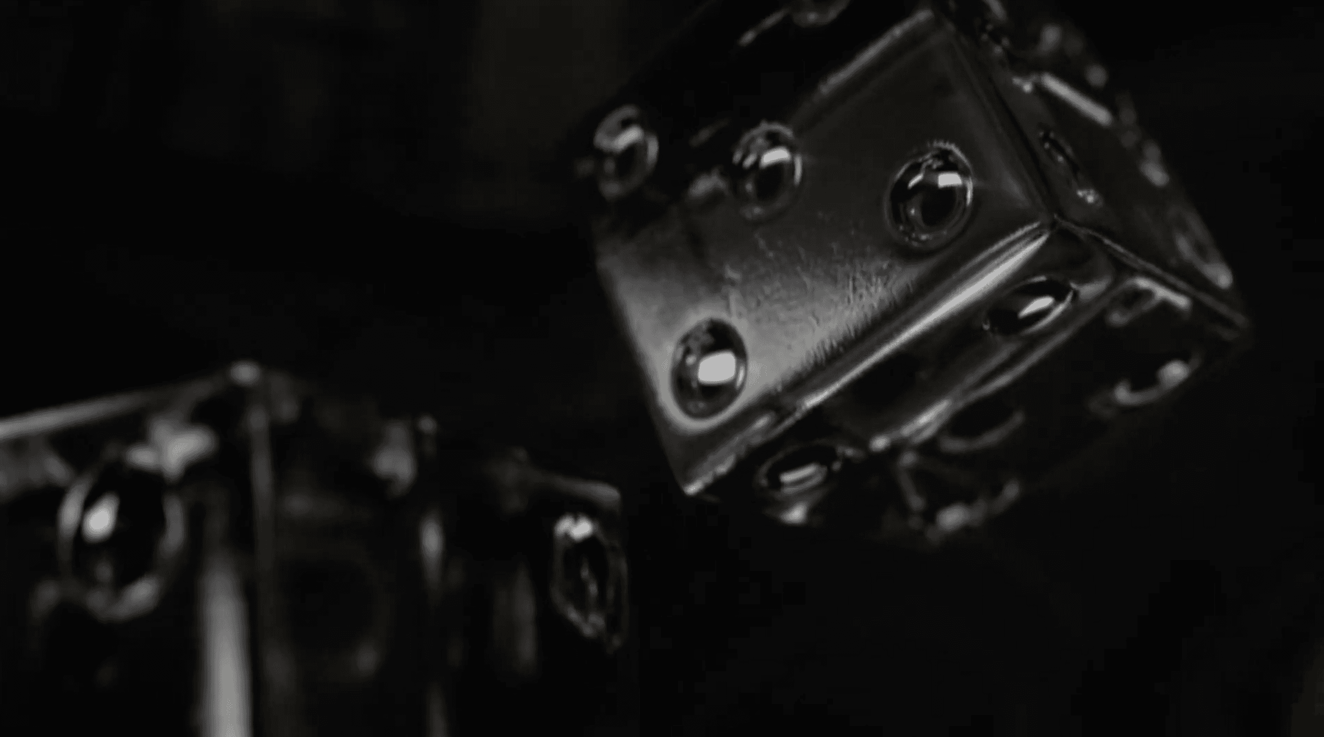 Homescreen with open bottom drawer