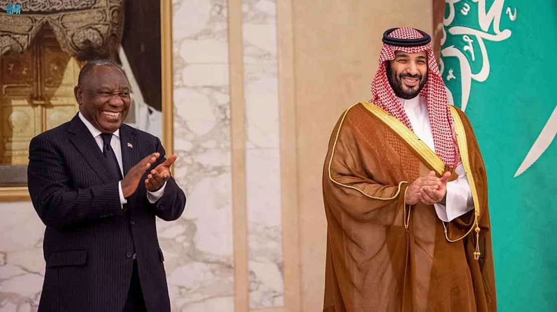 السعودية توقّع اتفاقيات اقتصادية بقيمة ١٥ مليار دولار