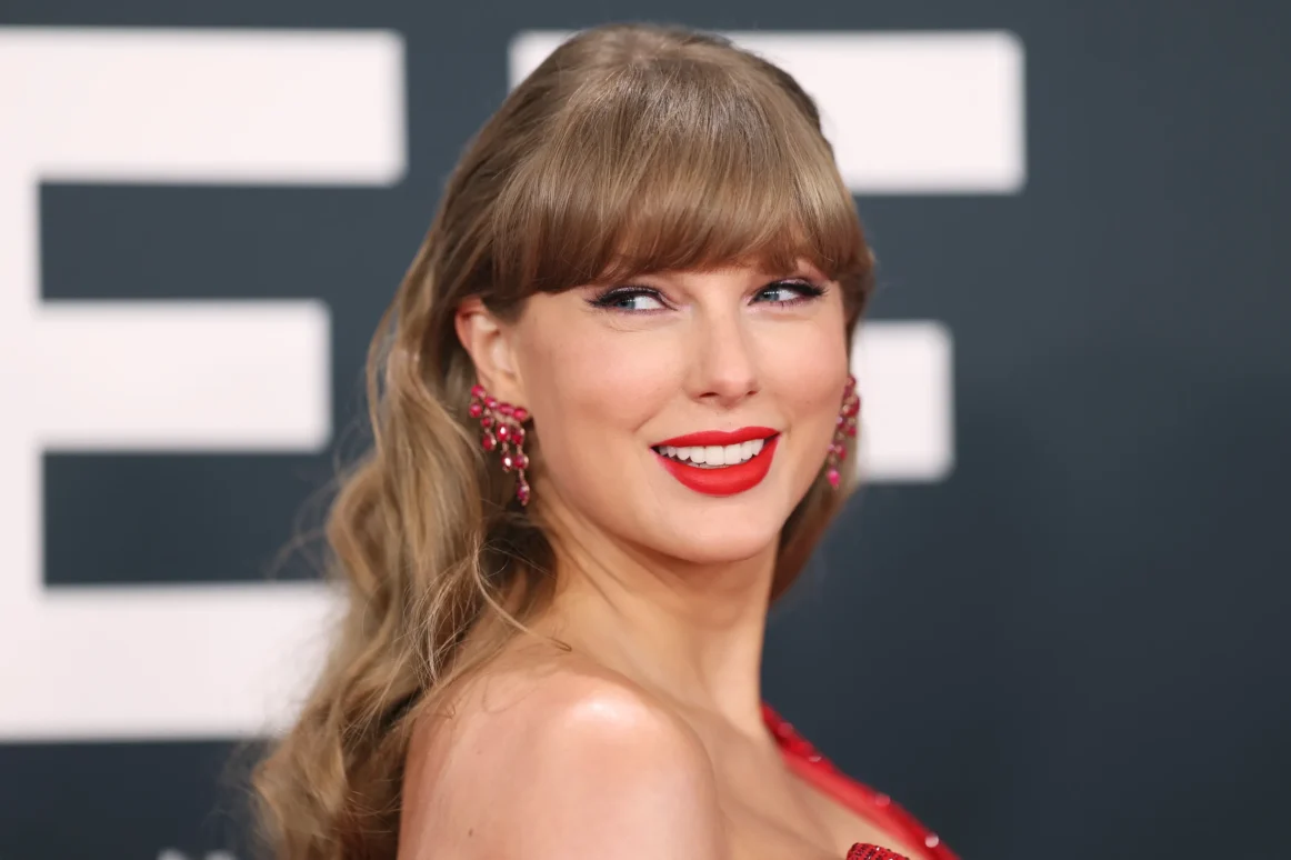taylor swift's smile