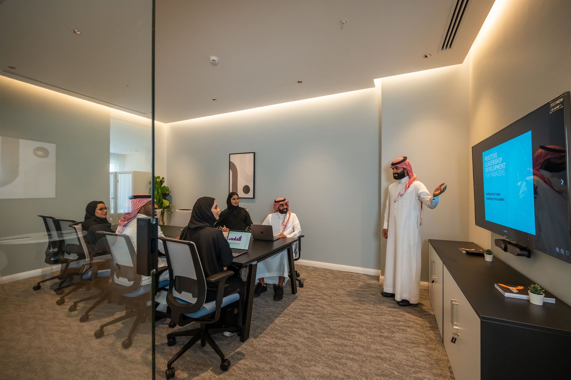 Bookable meeting room at DIOM Flex