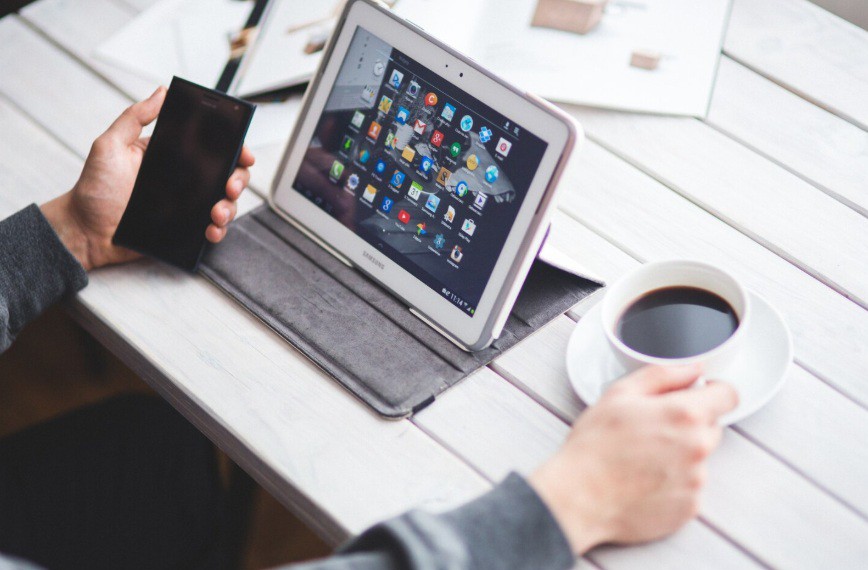 Niche meaning in social media examples