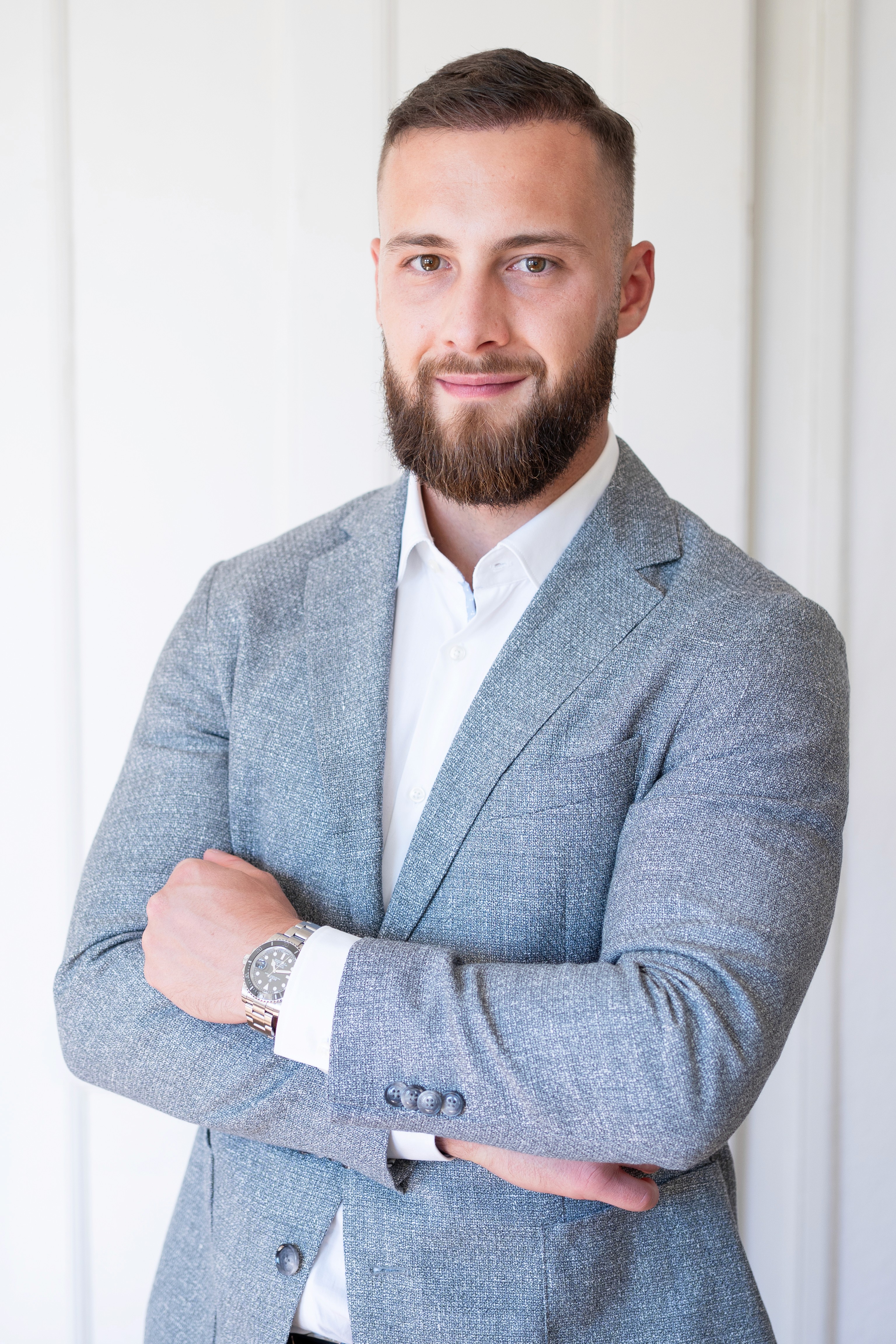 Internationale Steuerberatung für Unternehmen, Steuerliche Optimierung für Privatpersonen, Beratung zur Wegzugsbesteuerung, Steuerstrategien für Auswanderer, Steuerberatung Doppelbesteuerungsabkommen, Steueroptimierung durch Funktionsverlagerung, Steuerliche Beratung für Expats, Steueroptimierung bei Auswanderung nach Dubai, Steuerplanung für Auswanderung nach Zypern, Beratung zu Verrechnungspreisen