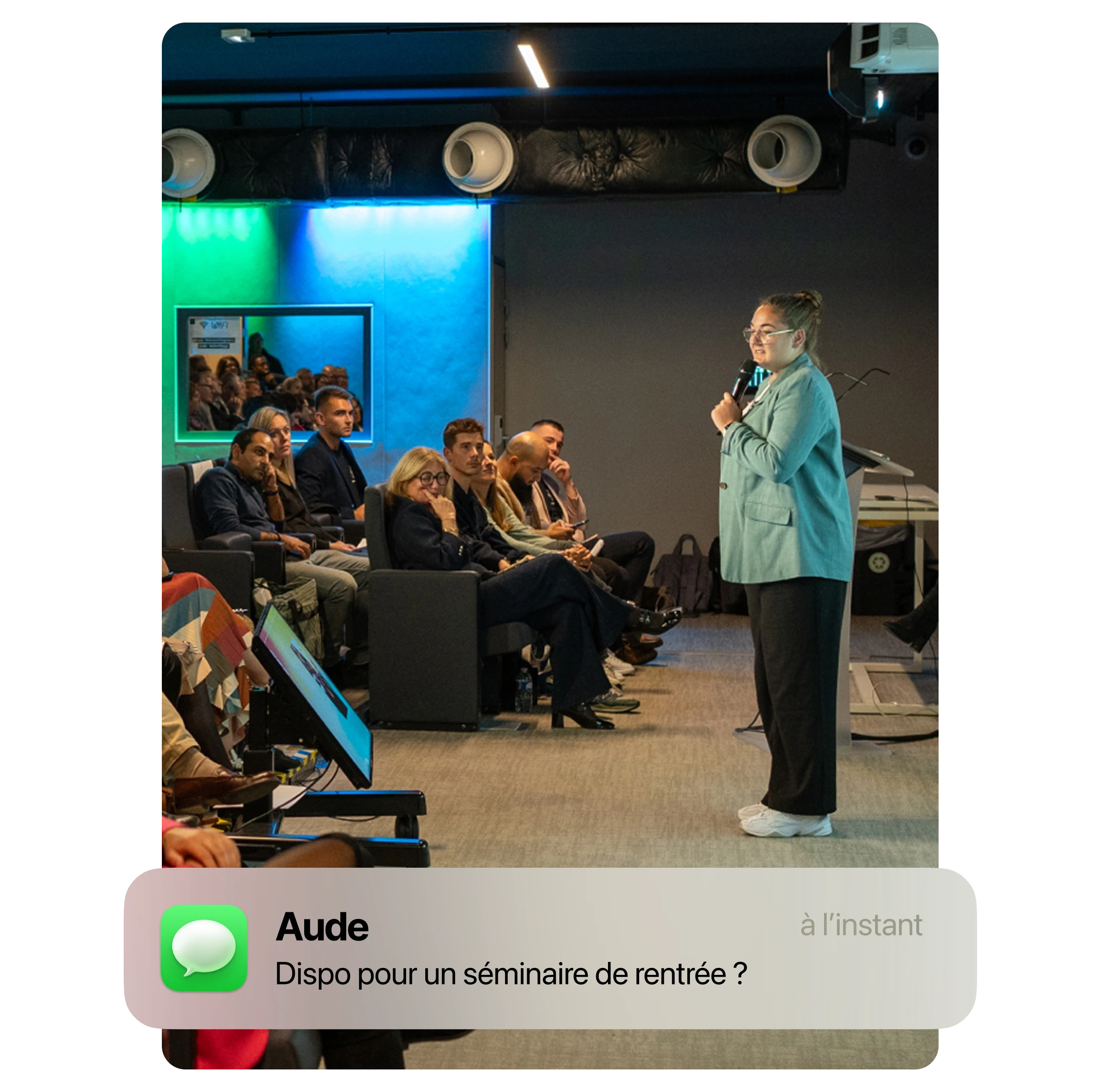 Photo d'Estelle Henrion, fondatrice de Malo lors d'une conférence