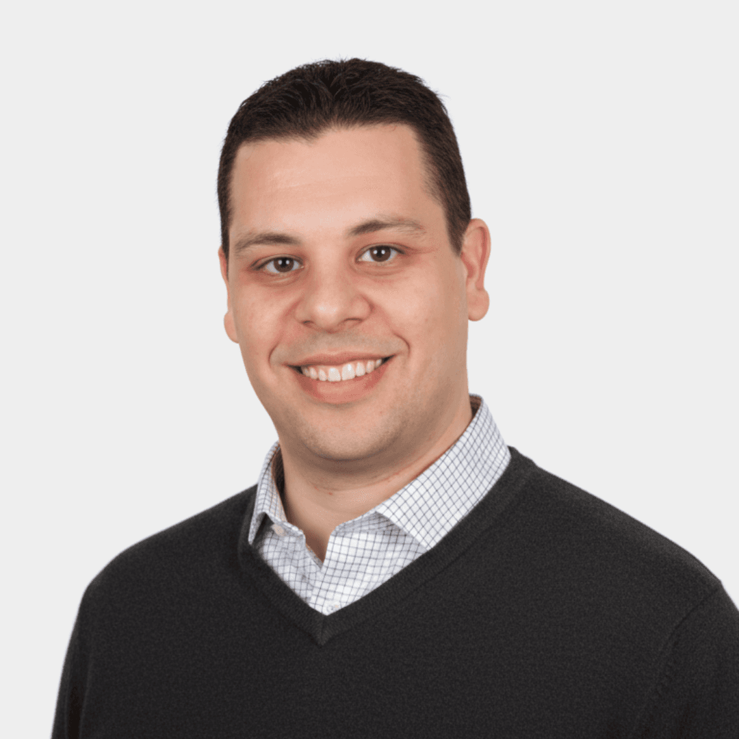 photo of moris kastro