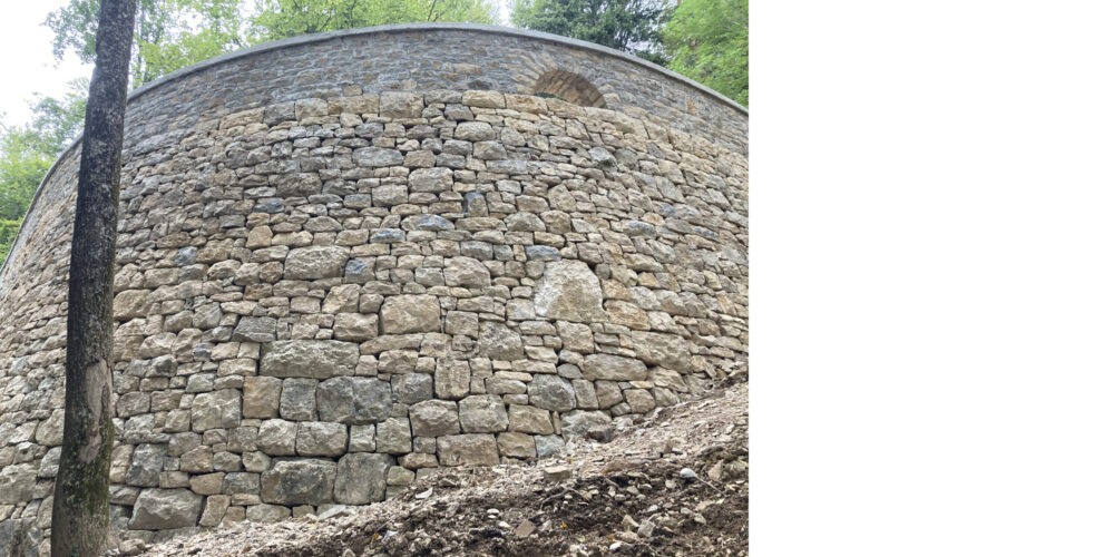 Trockenmauerkunstwerk Trockensteinmauer von Thomas Murkowsky