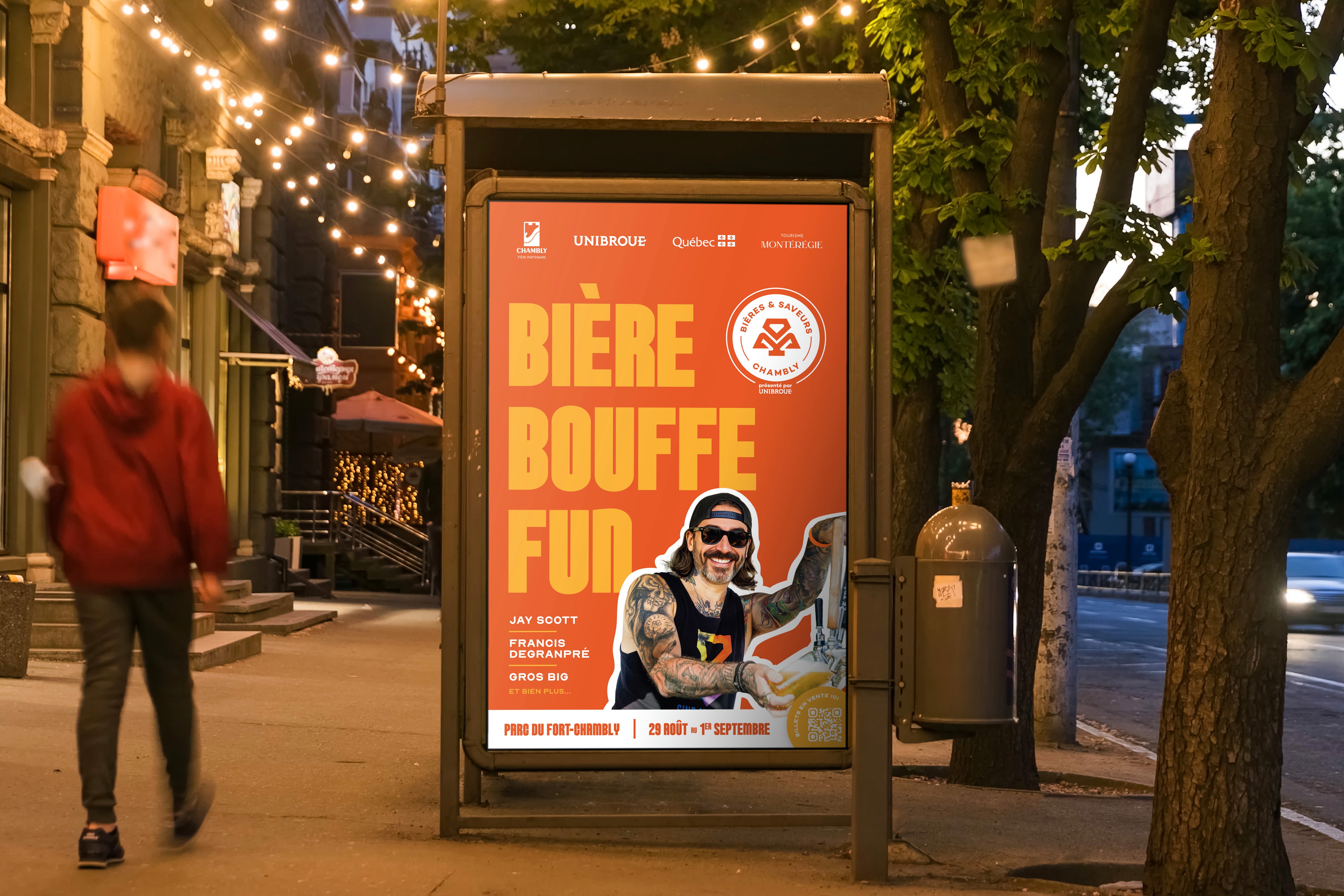 Man wearing VR glasses