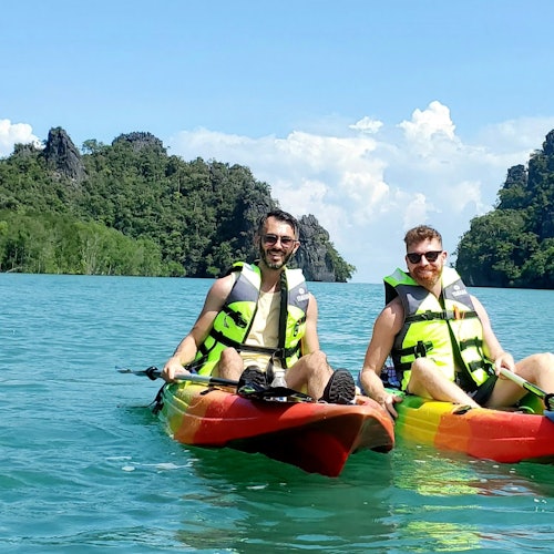 基利姆地質公園：蘭卡威的導覽紅樹林皮艇之旅 + 午餐門票