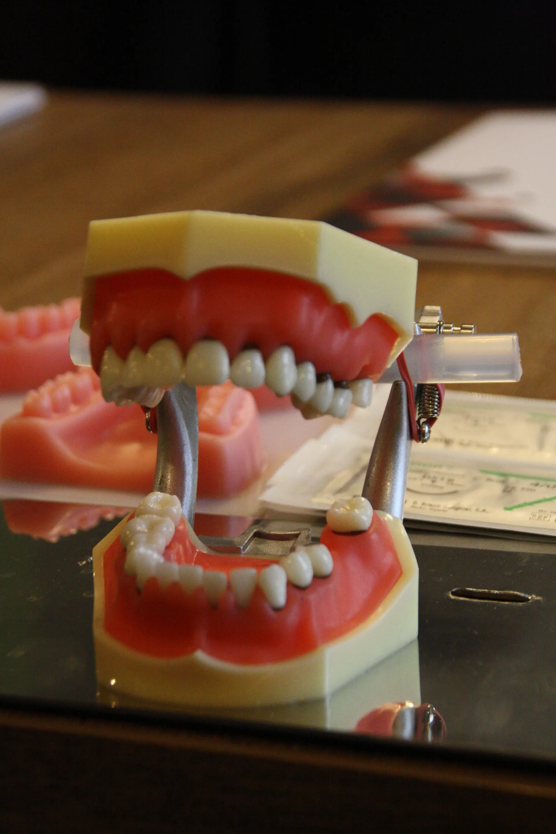 Fogászati Képzések - Egyfogú restaurációk új generációs anyagokból - PraxEvents