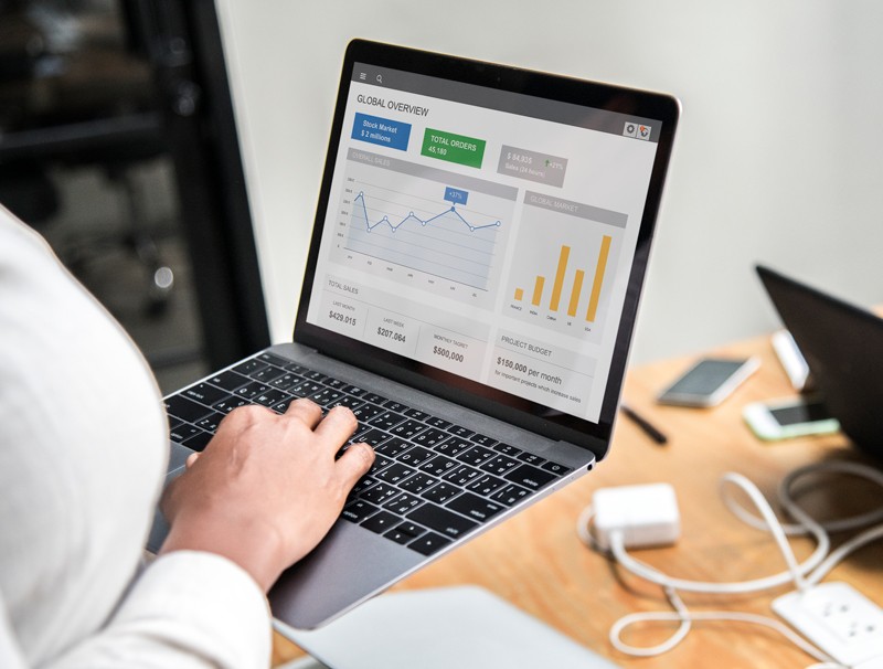 Organic Reach vs Paid Reach: Which One Suits Your Business?