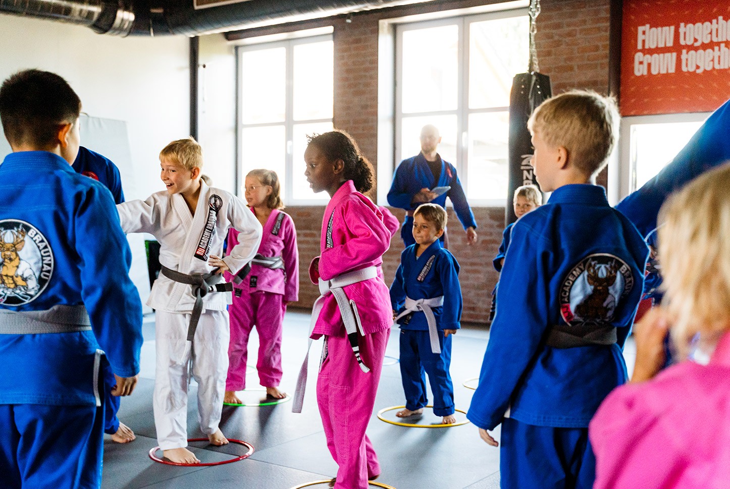 flow-factory-let-us-flow-together-probetraining-ausmachen