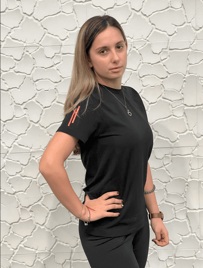 Before and after transformation photos of a Fitnix client