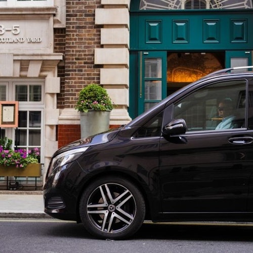 Warner Bros. Studio Tour + Hin- und Rücktransfer-Tickets in London