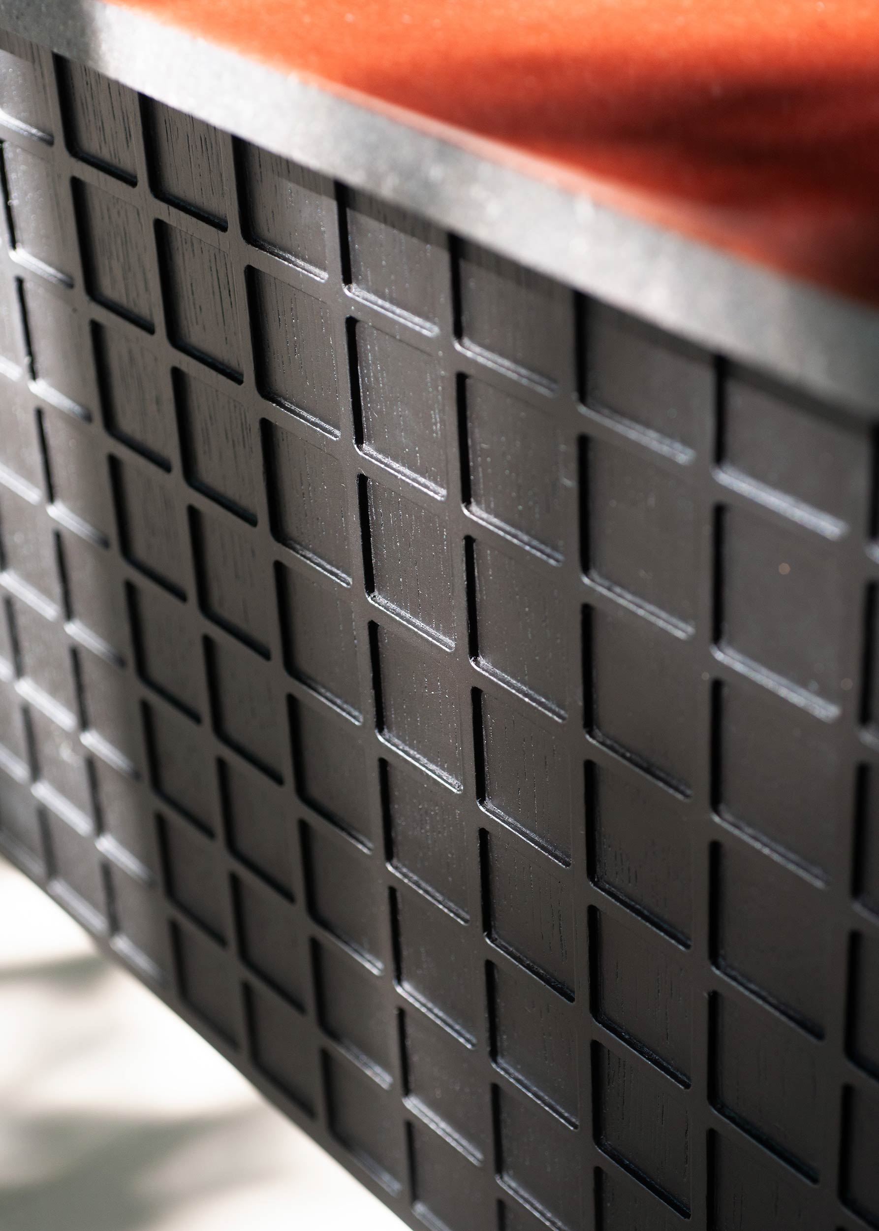 Dettaglio frontale waffle in Rovere scuro