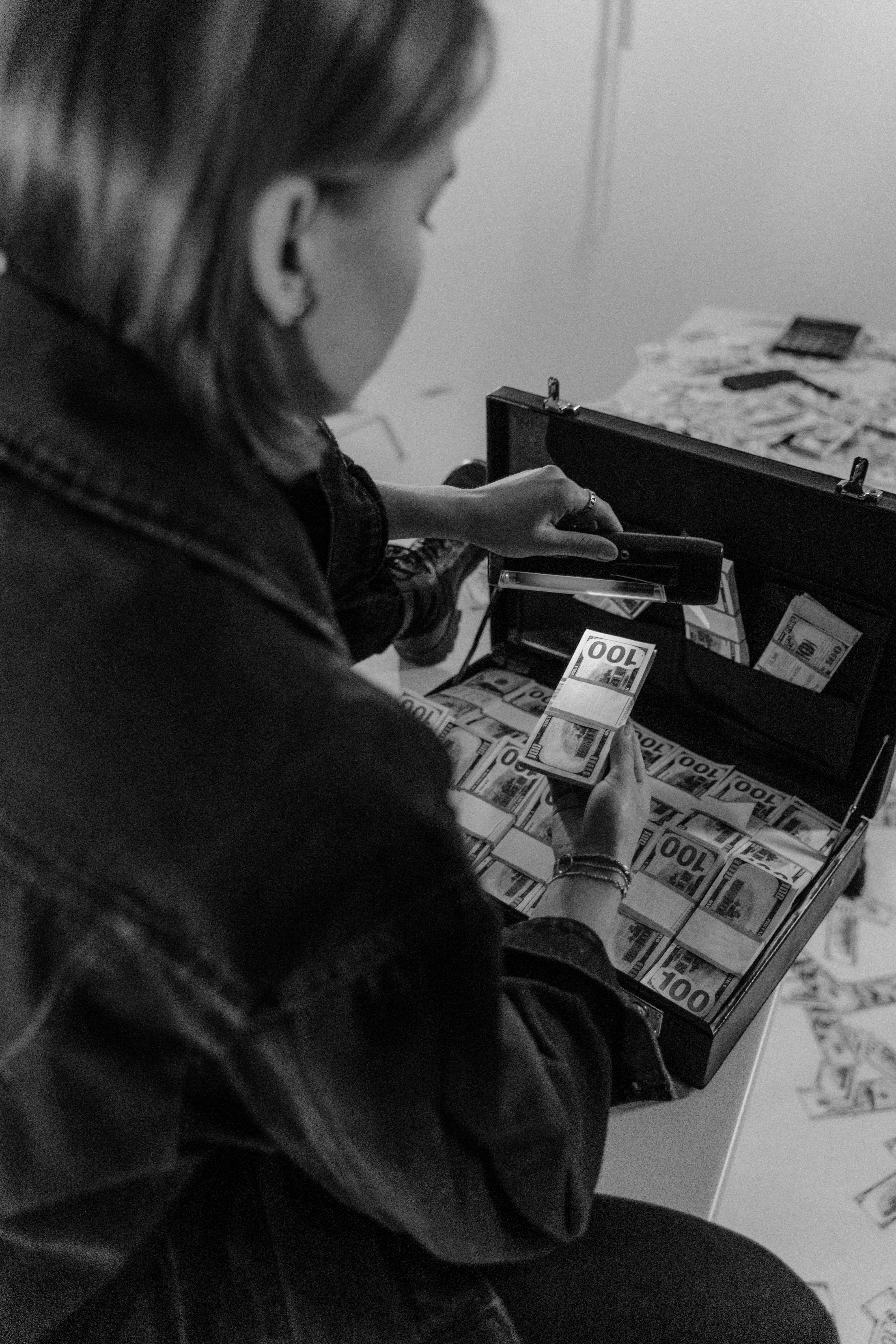 Quantum Technology for Financial Fraud Detection  