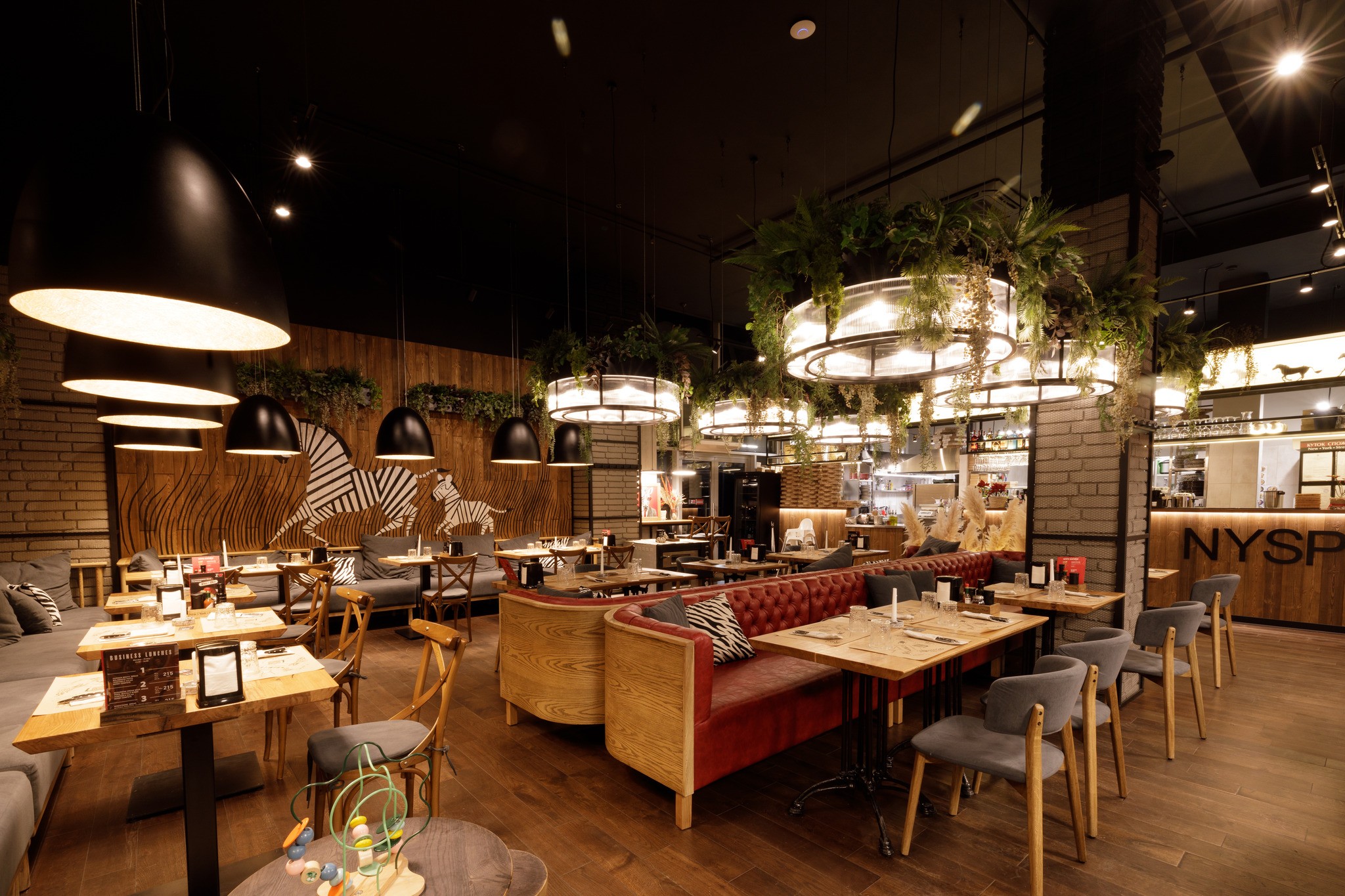 New York Street Pizza Zebra