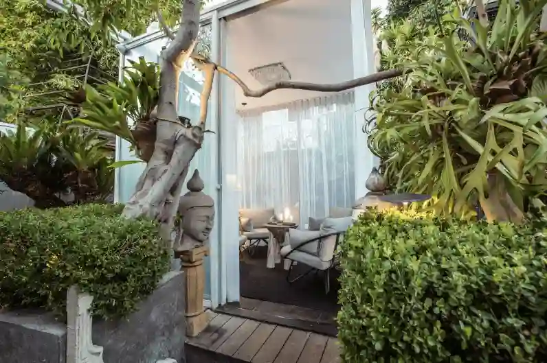 Alternate entry from the natural area at the Woods WeHo dispensary.