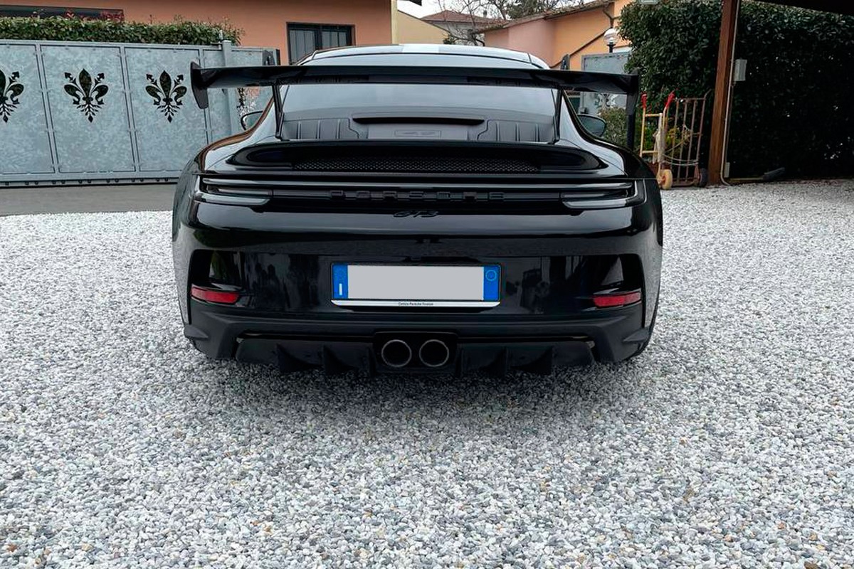 Porsche 911 rental service in Europe