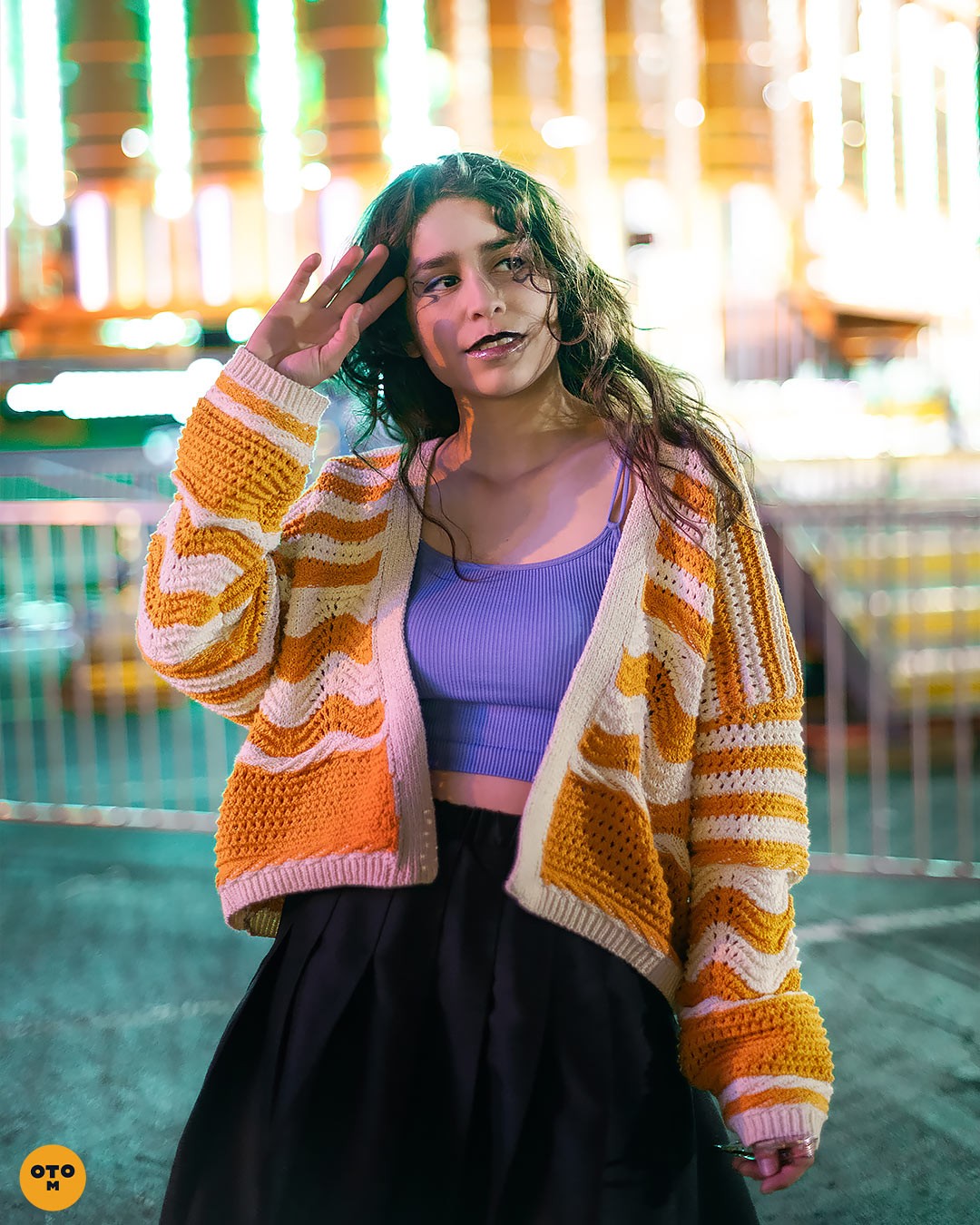 Girl at carnival, photography by @otrominuto