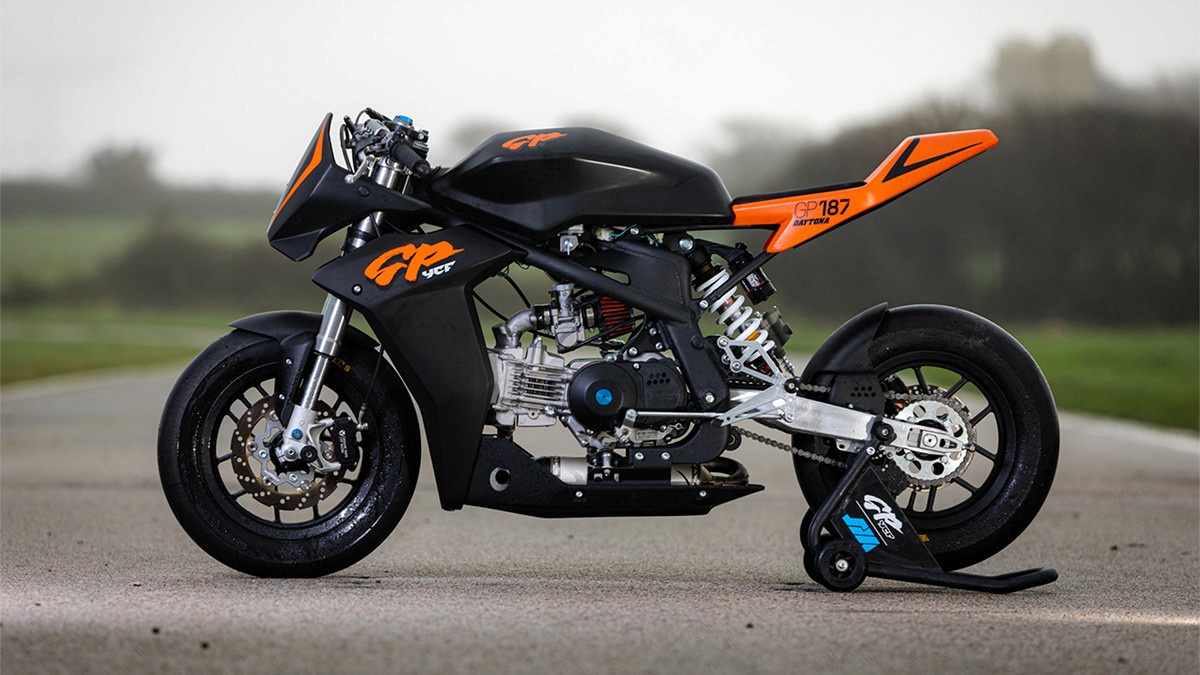 ycf mini gp motorbike design race track france moto rouv design studio designer cedric rouvroy mx test paget