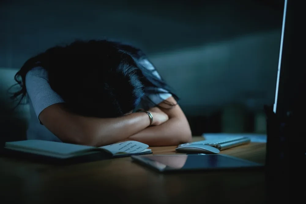 Employee experience technology helping healthcare workers manage tasks and reduce burnout