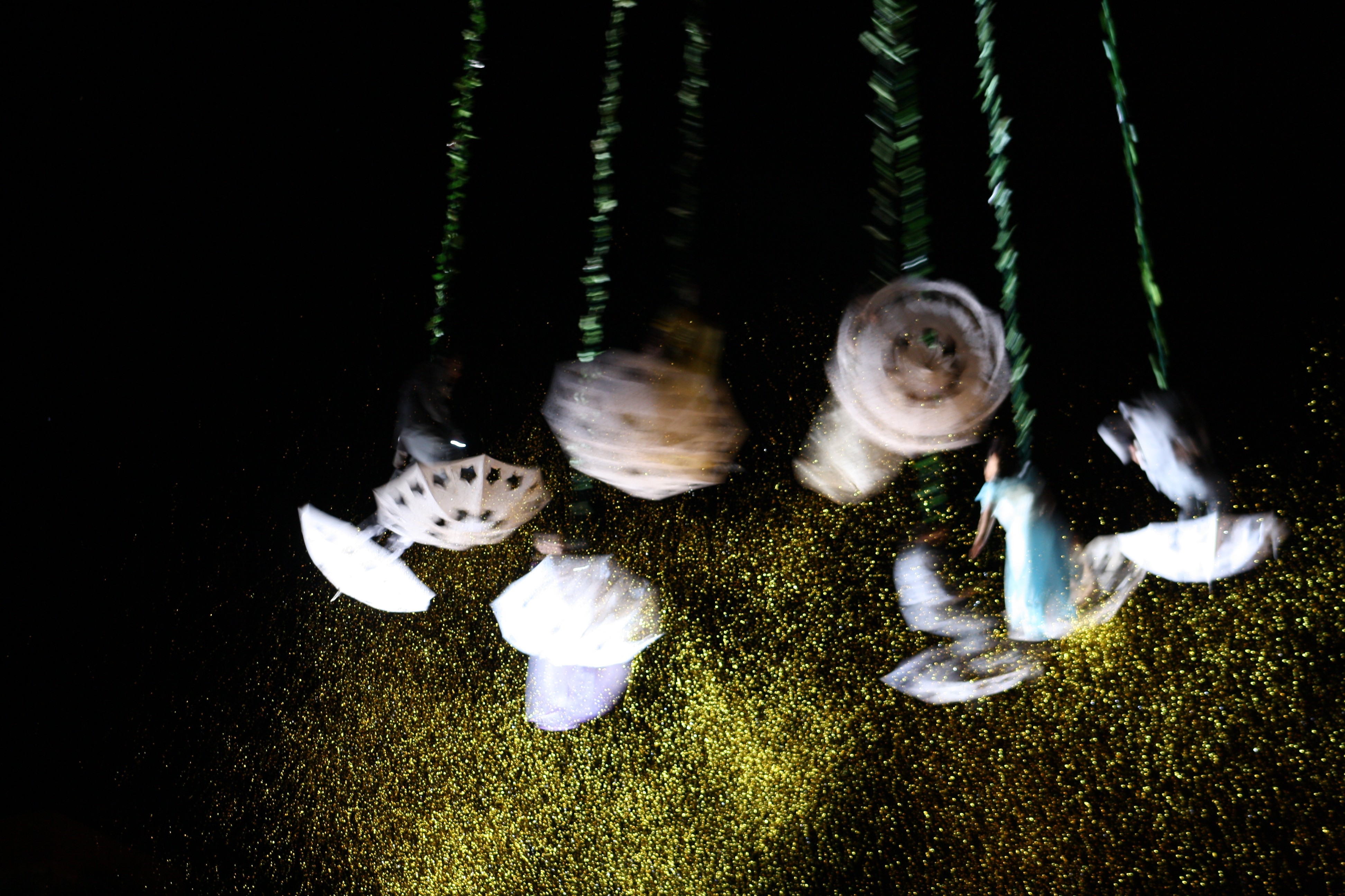 Girl wear an aesthetic black suit