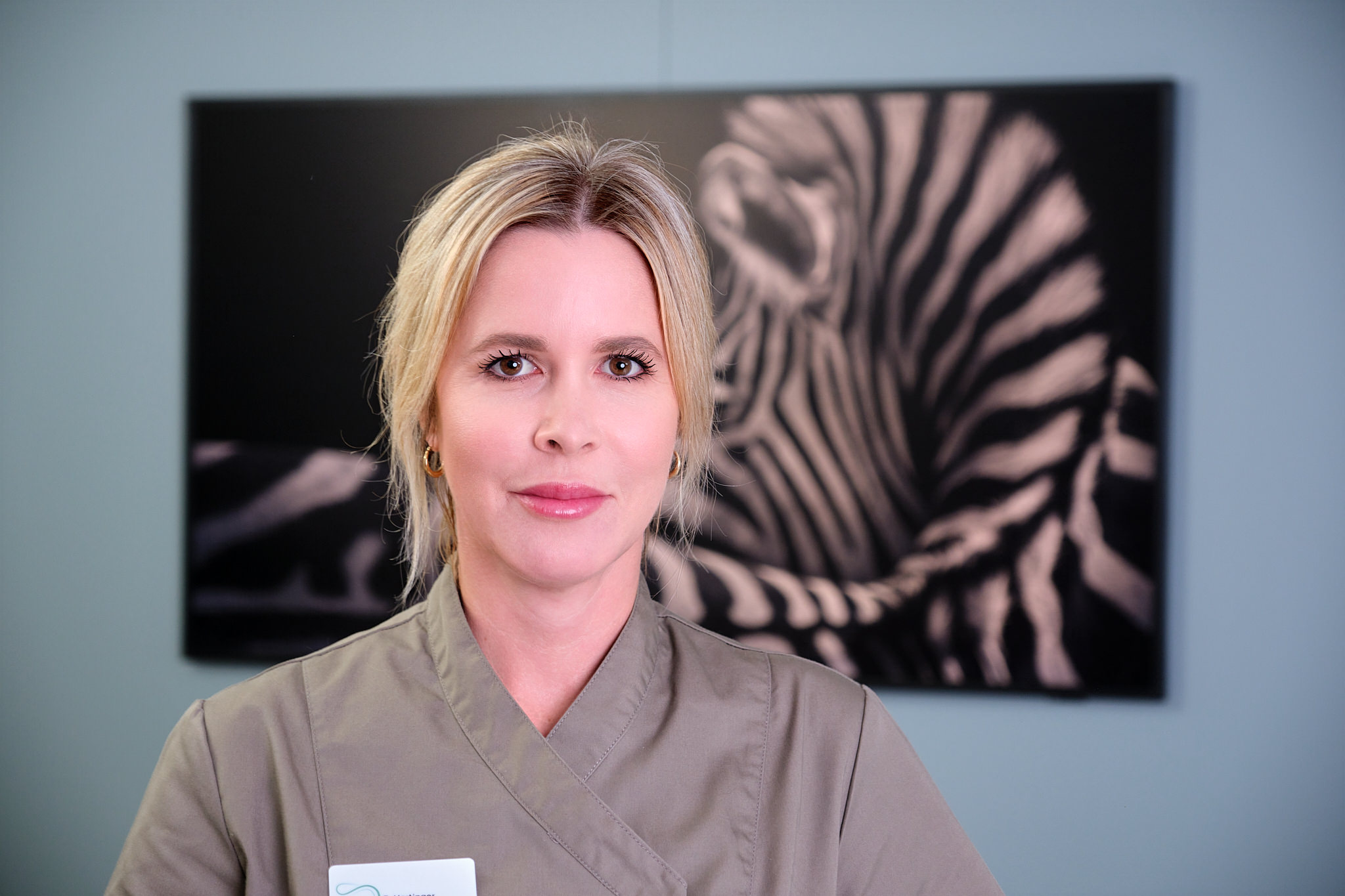 Zahnarzt-Möhringen-Team-Eva-Hartinger