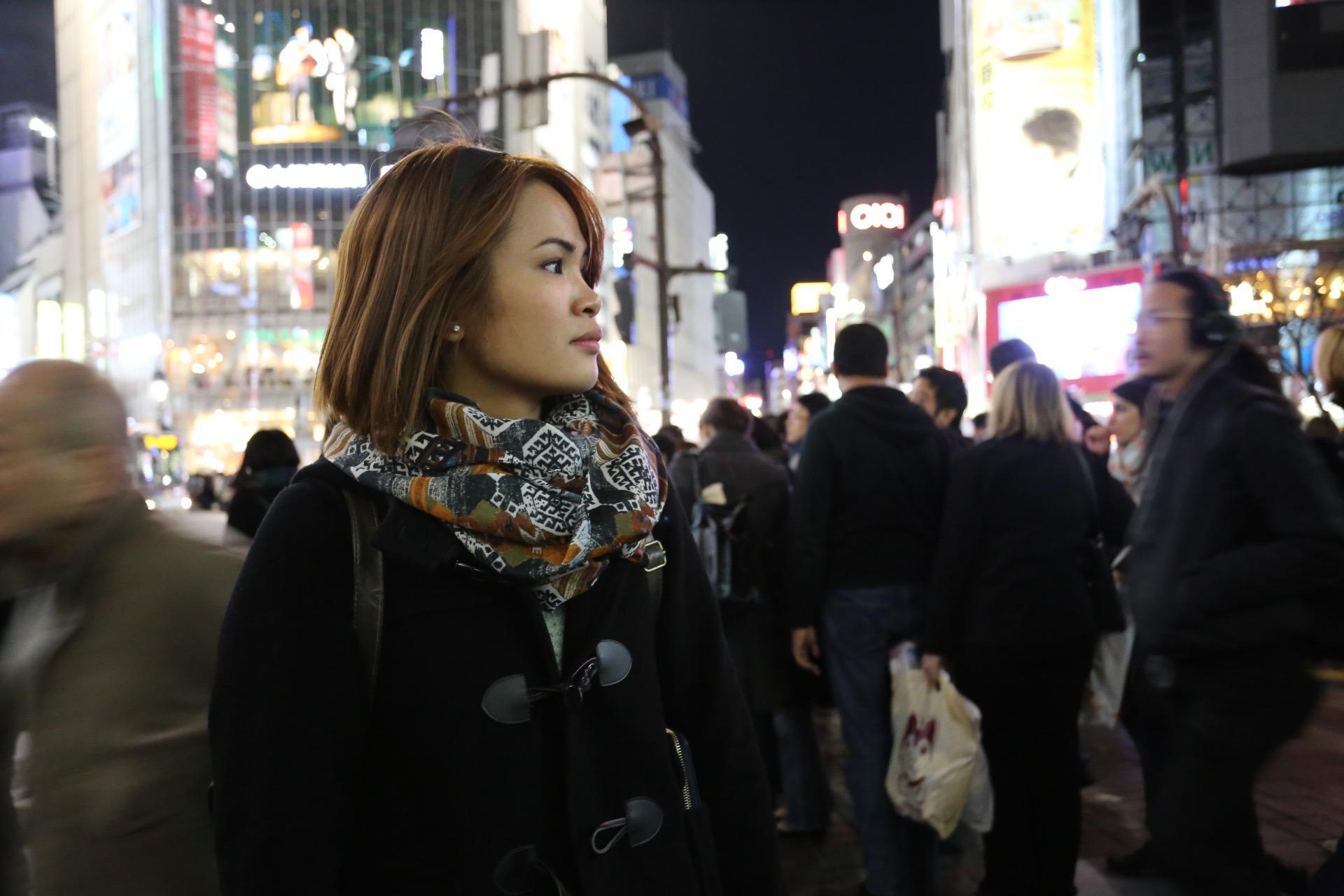 a person wearing a baseball cap