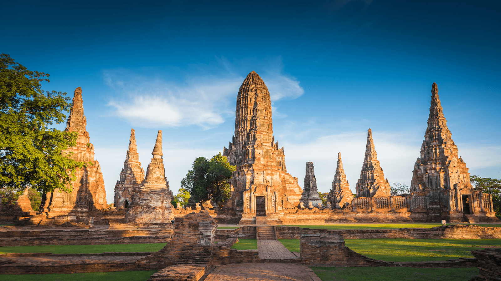 3. Ayutthaya – Songkran in a Historic Setting