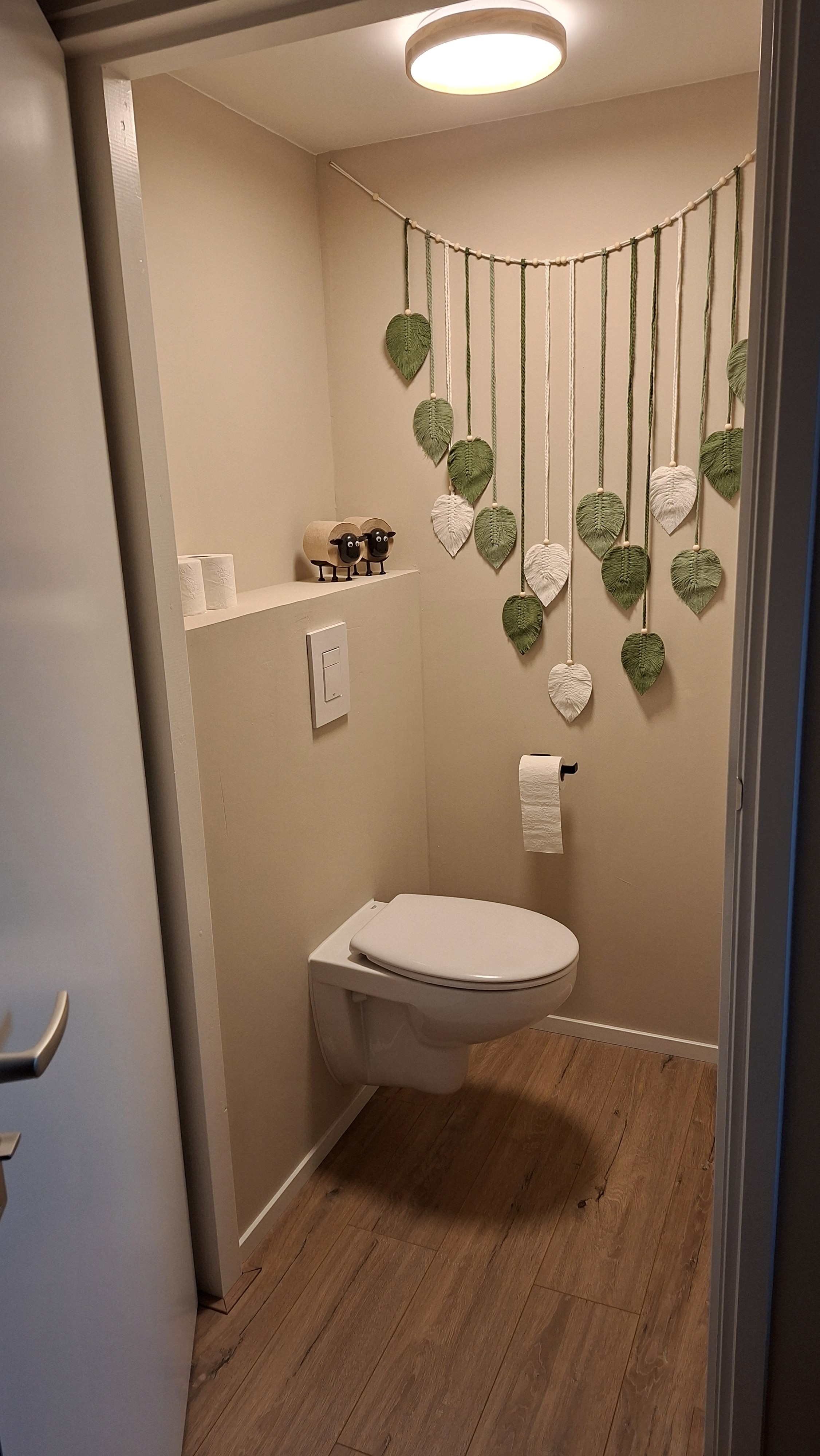 image of a bathroom