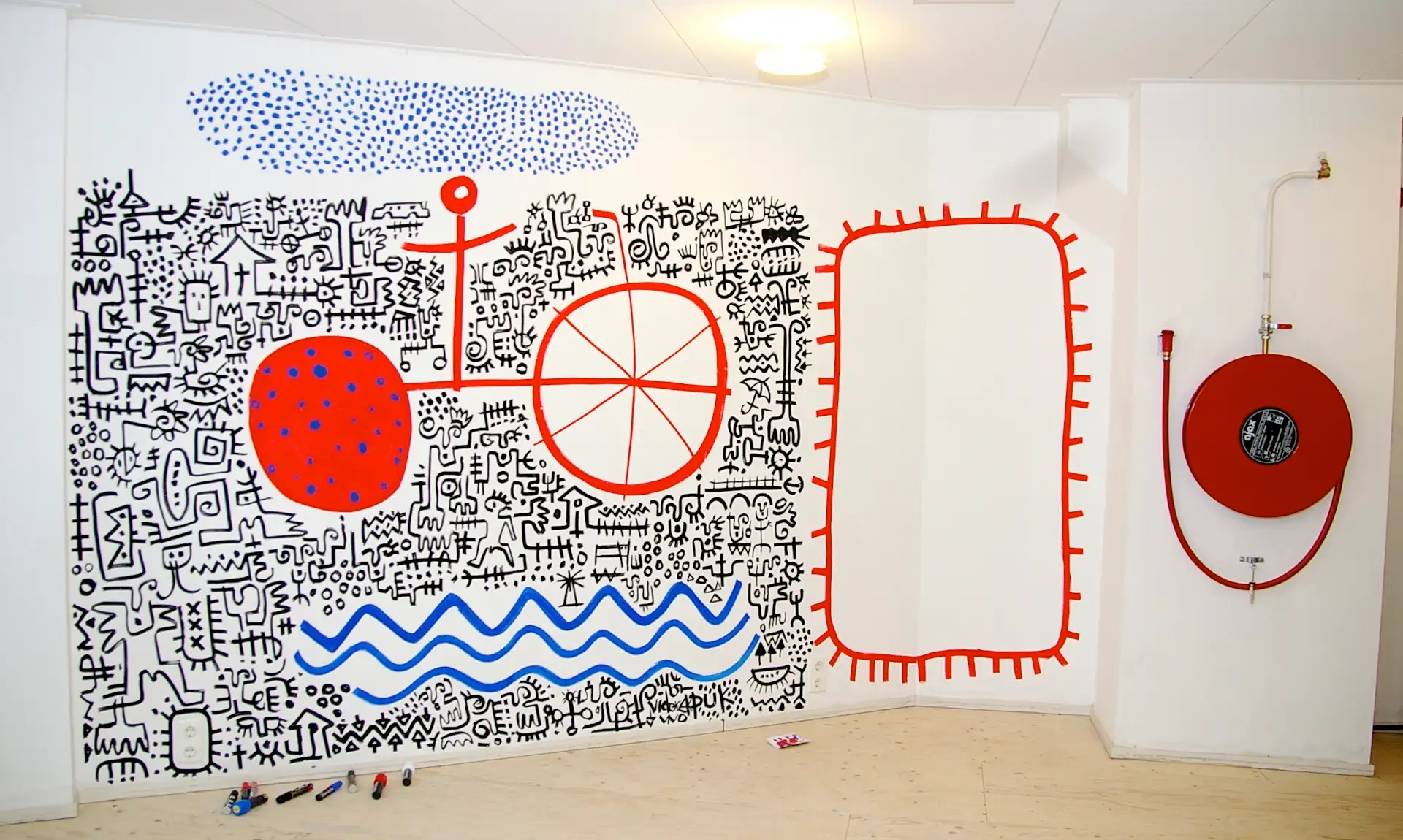 Amsterdam Centraal, 2008, 
mural drawing,  Meneer De Wit Cultural Center,  Amsterdam