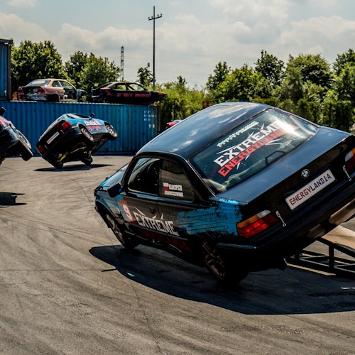 מופע מכוניות פעלולים