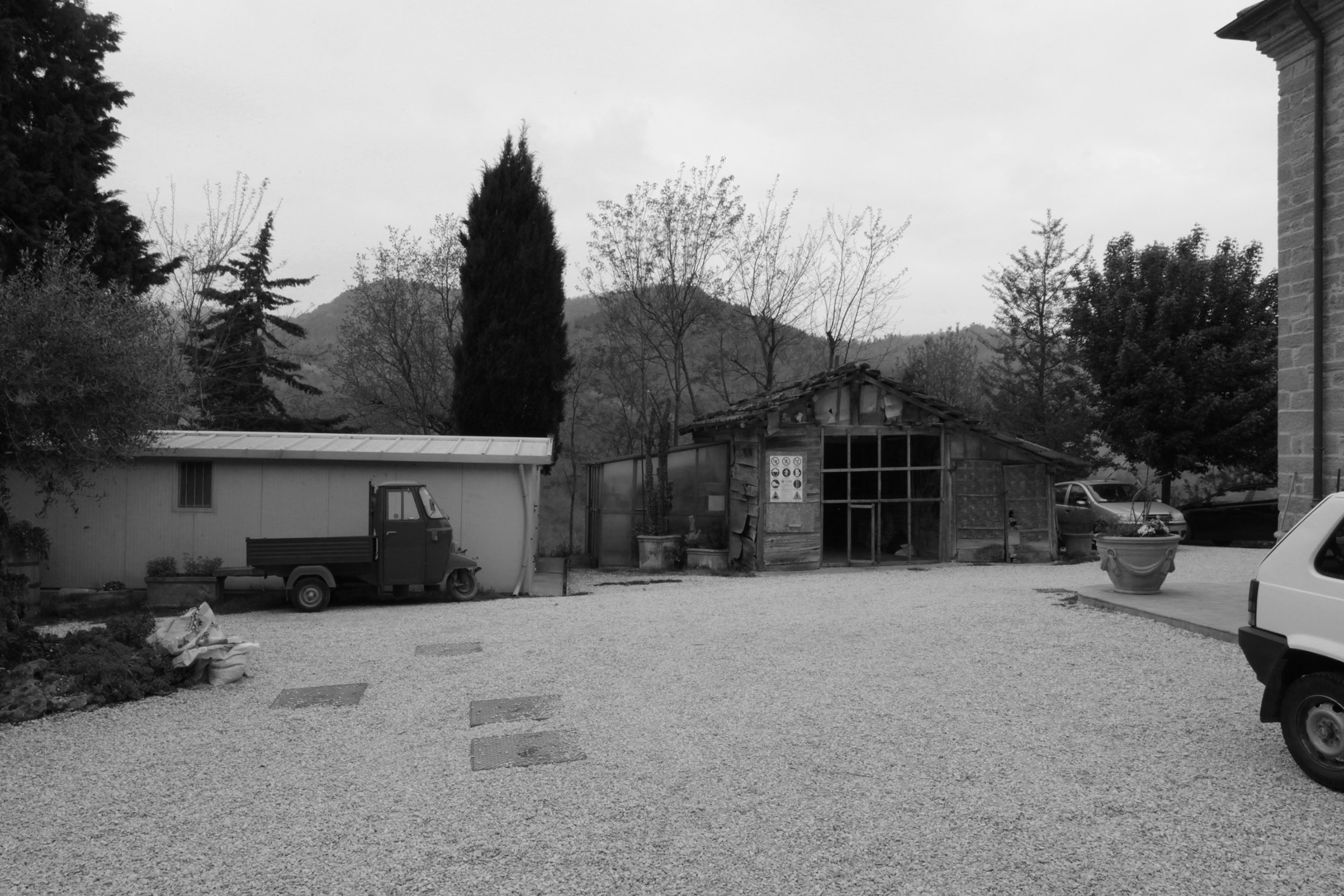 Small workshop with a metal table in the middle